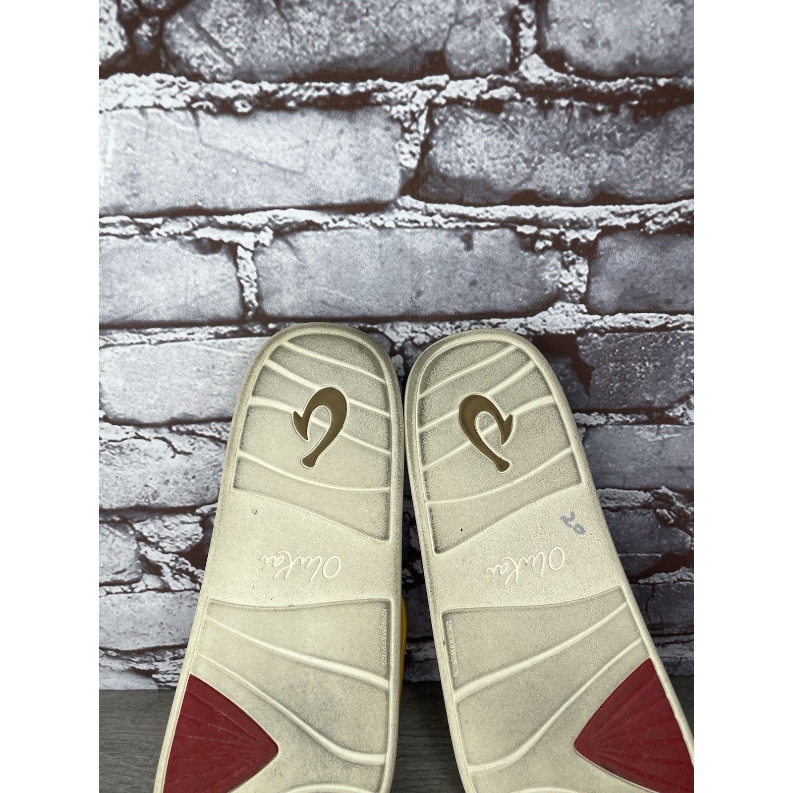 Olukai Olukai Pihapiha Gold Leather Beach Slides Casual Sandals Wom Size US 10 / IT 40 - 24 Thumbnail
