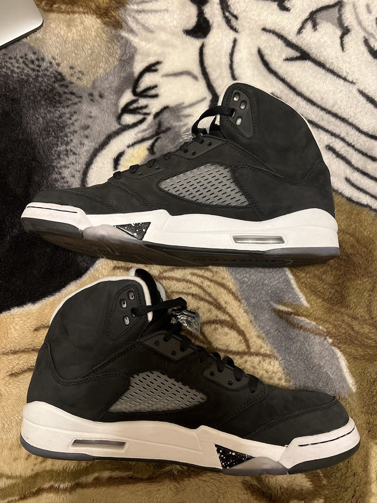 Jordan Brand Jordan 5 Oreo Size US 11.5 / EU 44-45 - 2 Thumbnail