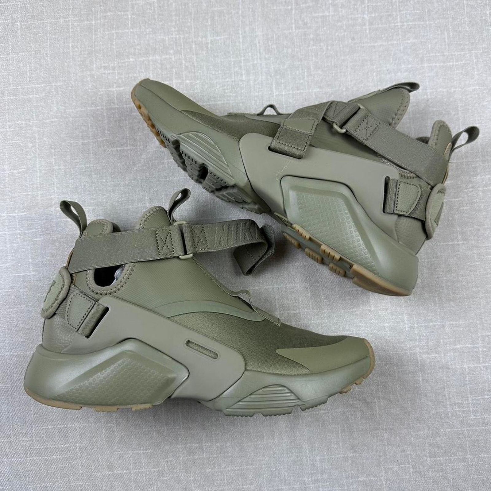 Nike 2017 Nike Air Huarache City "Olive" Men 8 Size US 8 / EU 41 - 2 Thumbnail