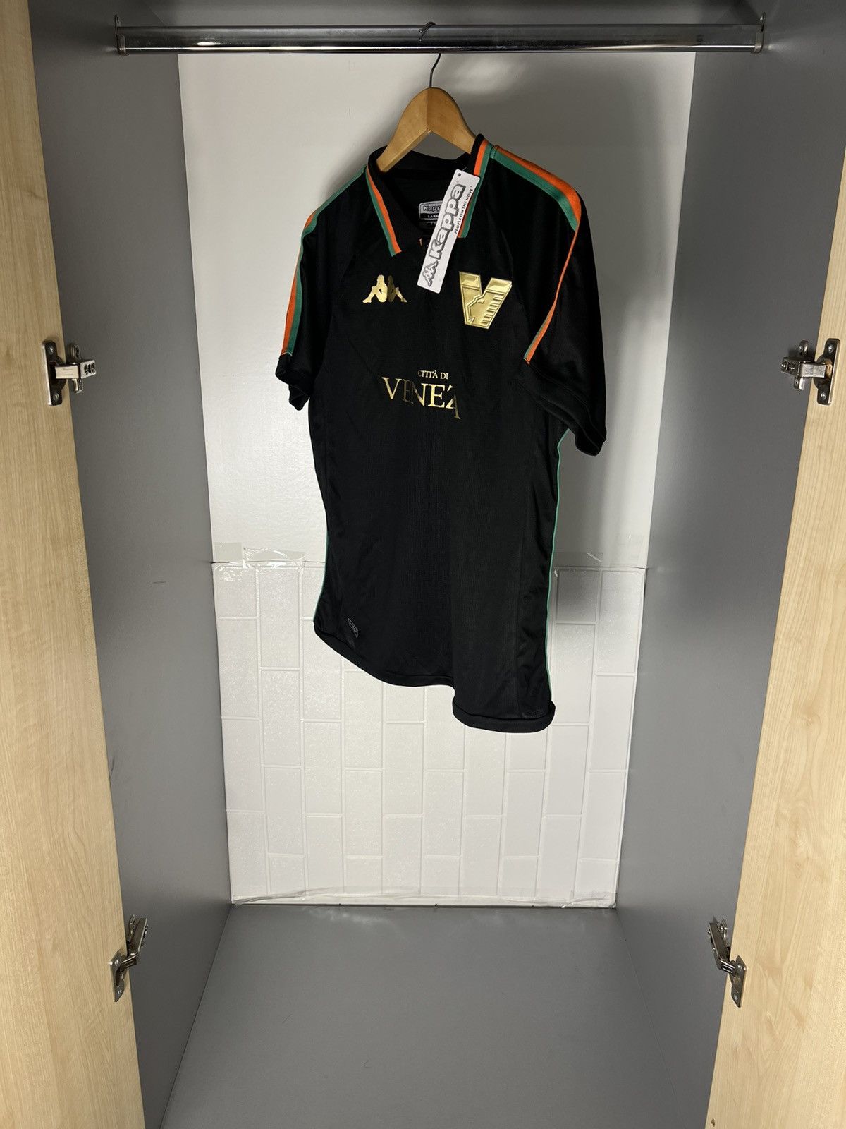 Kappa VINTAGE KAPPA FC VENEZIA ITALY SOCCER JERSEY RETRO Y2K 90s Size US L / EU 52-54 / 3 - 7 Thumbnail