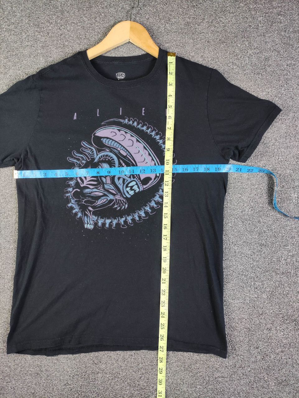 Vintage Alien Graphic Big Logo Tee Tshirt Size US S / EU 44-46 / 1 - 4 Thumbnail