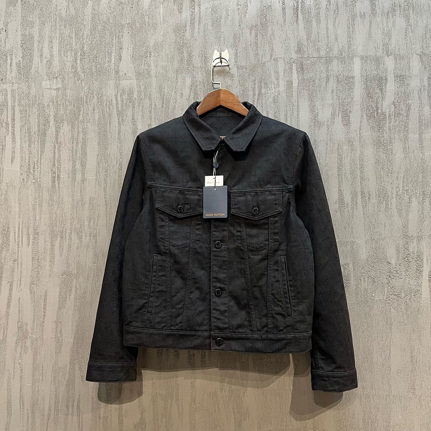 Louis Vuitton Louis Vuitton Monogram Denim Jacket Size M Size US M / EU 48-50 / 2 - 1 Thumbnail