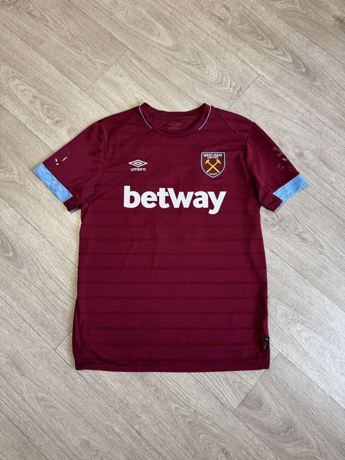 Umbro Official Umbro West Ham United Trevor Brooking Soccer jersey Size US L / EU 52-54 / 3 - 1 Thumbnail