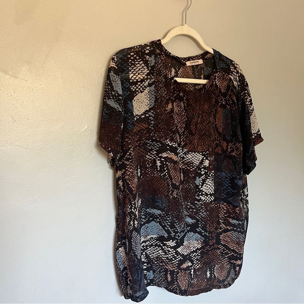 Designer Glamorous Silk Animal Snake Skin Print Blouse Medium 6 Size ONE SIZE - 3 Thumbnail