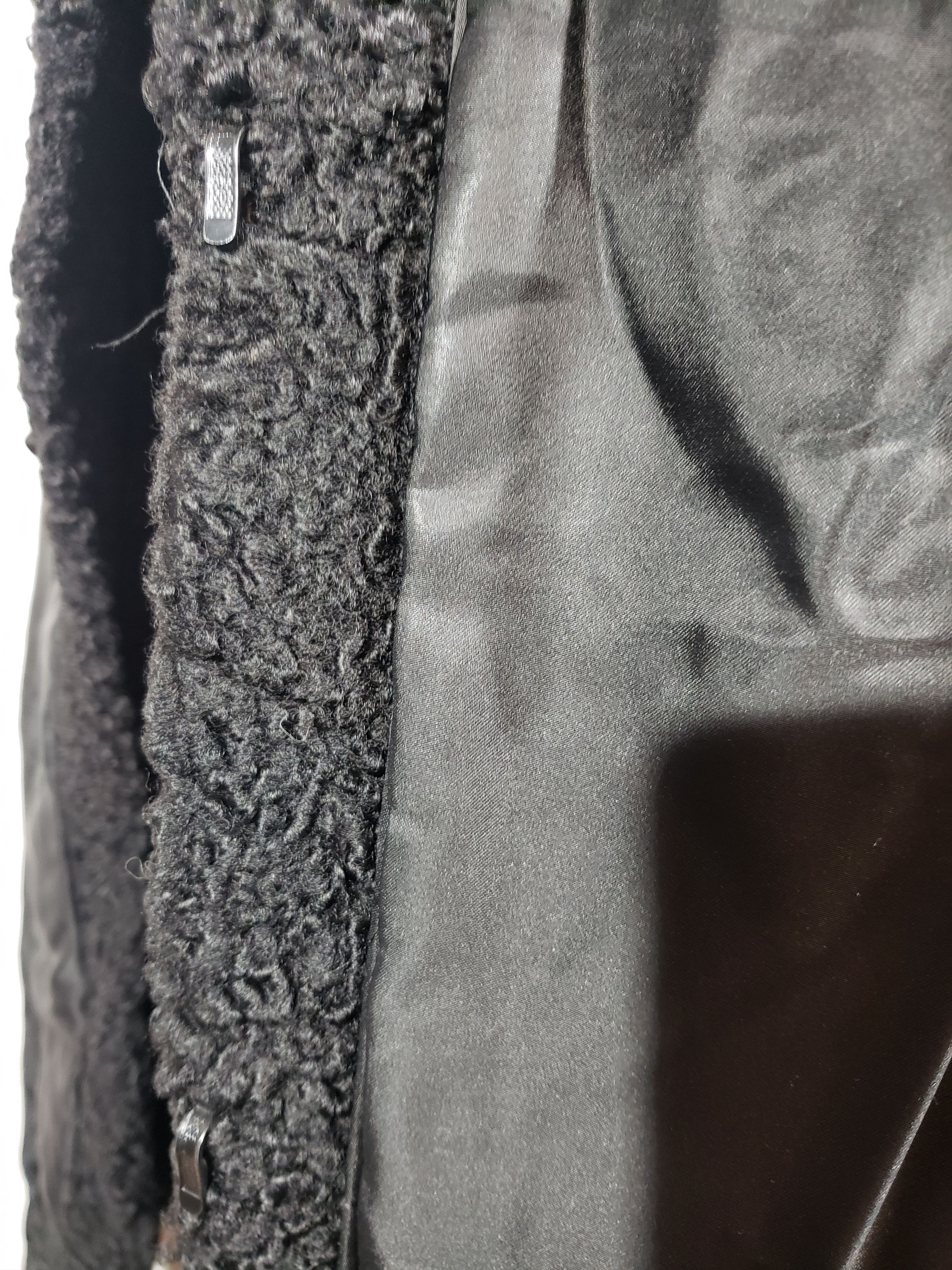 Other Luxurious women's fur coat made of genuine black sheep fur. Size XL / US 12-14 / IT 48-50 - 10 Thumbnail
