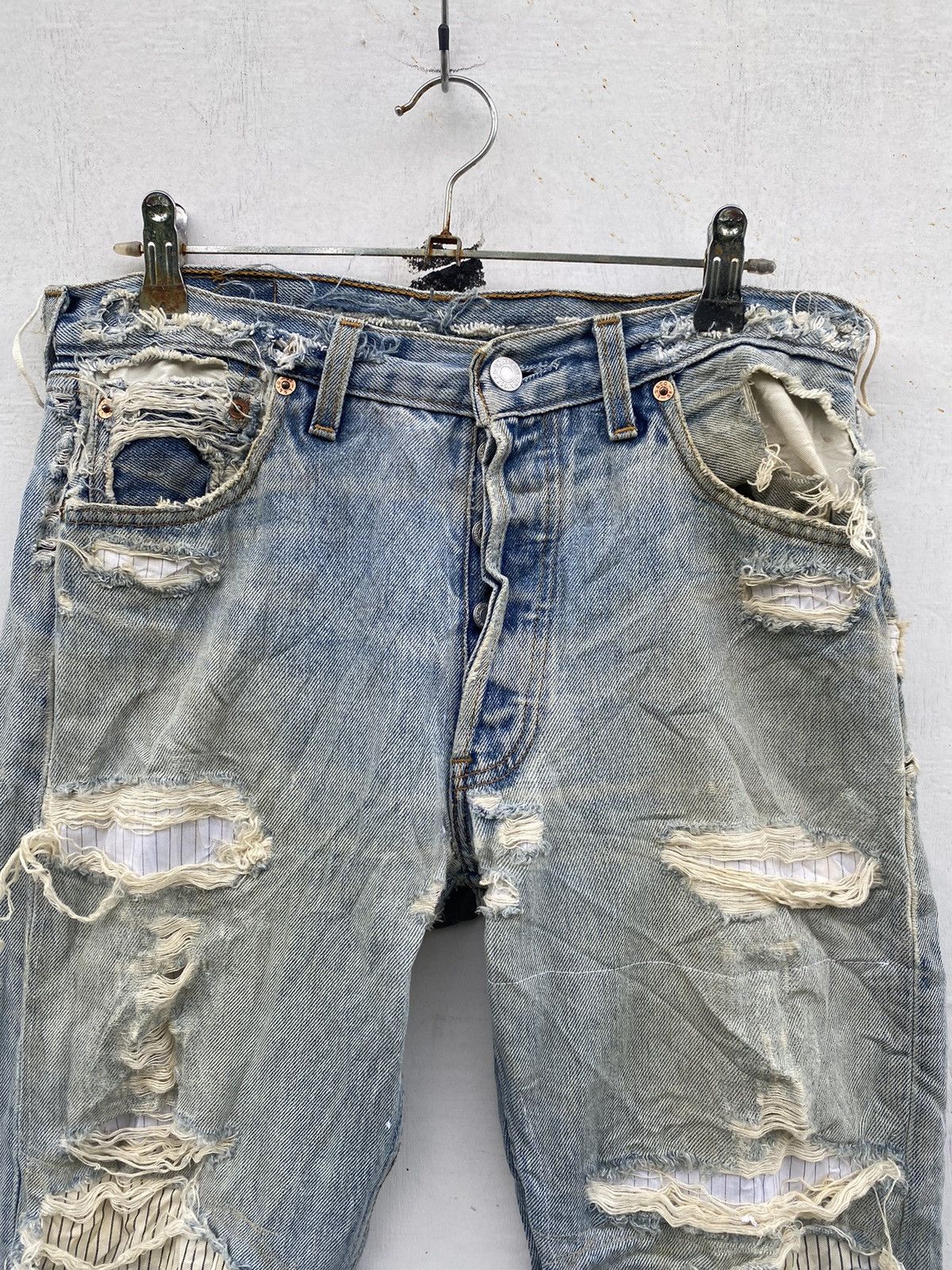 Vinti Andrews LEVIS X ANDREW’S DESTROYED DESIGN SEDITIONARIES DESIGN RARE Size US 30 / EU 46 - 3 Thumbnail