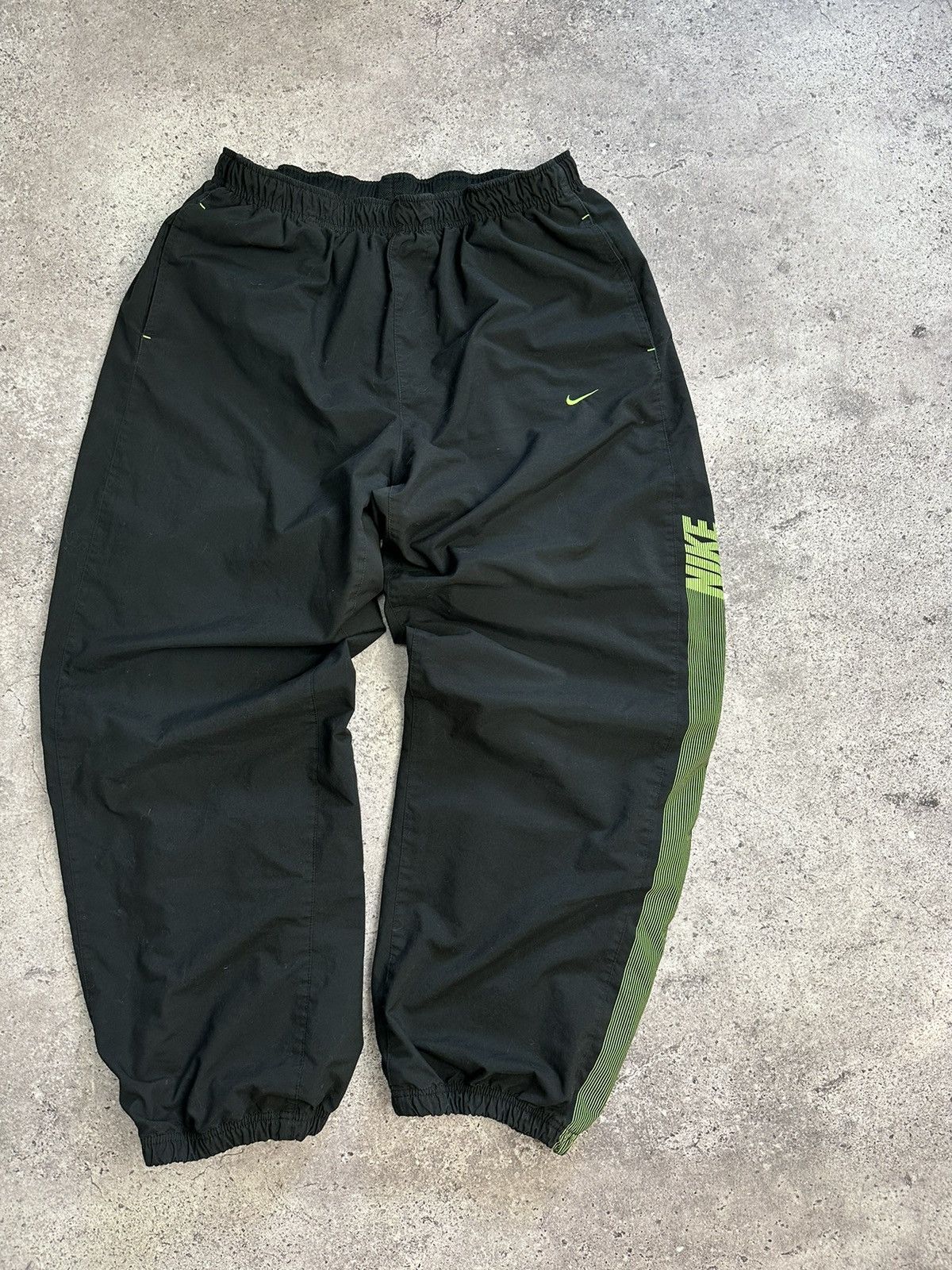 Nike × Vintage Vintage Nike Y2K Nylon Pants Drill Black Size US 36 / EU 52 - 5 Thumbnail