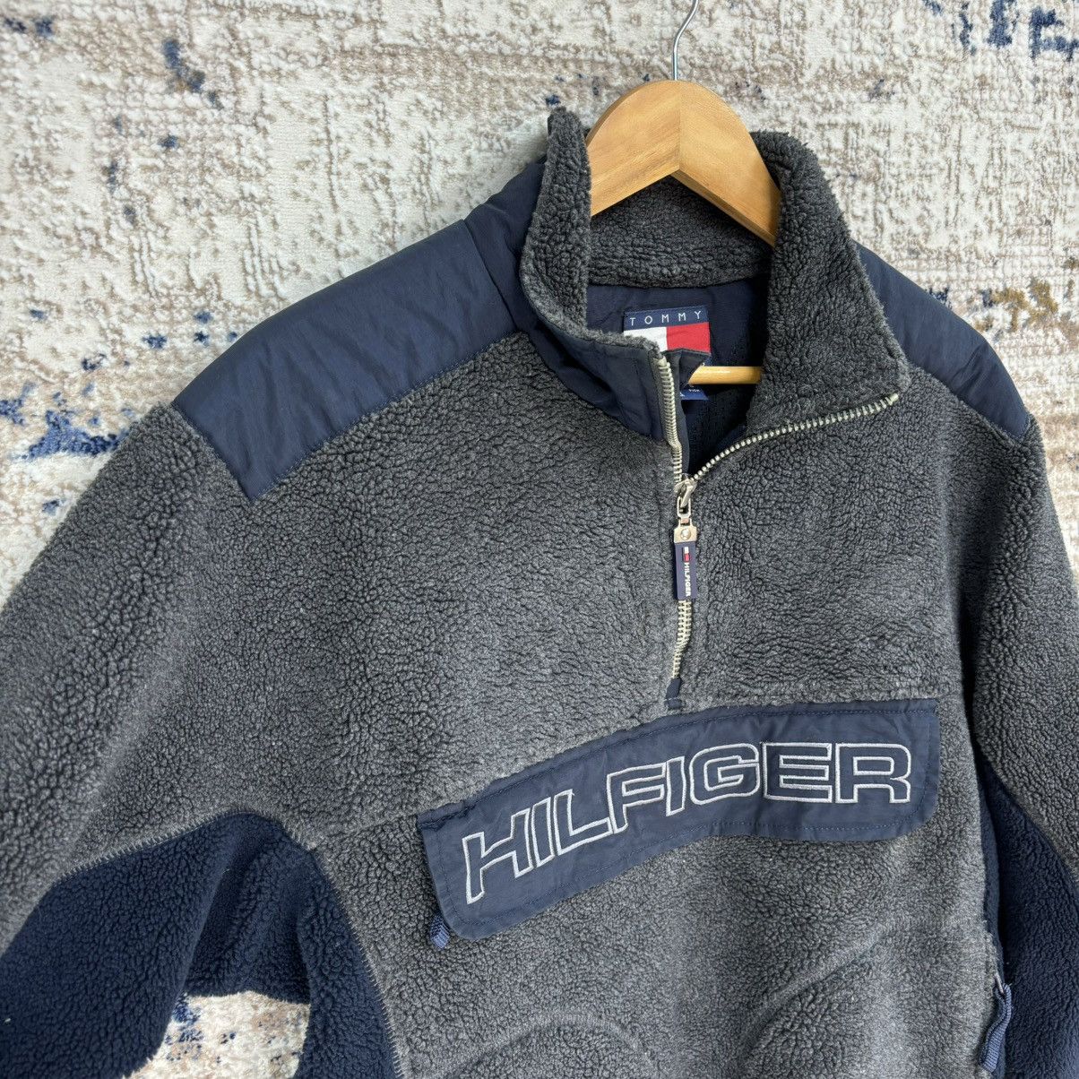 Tommy Hilfiger × Vintage Vintage Tommy Hilfiger Sherpa Fleece Jacket Size US S / EU 44-46 / 1 - 6 Thumbnail