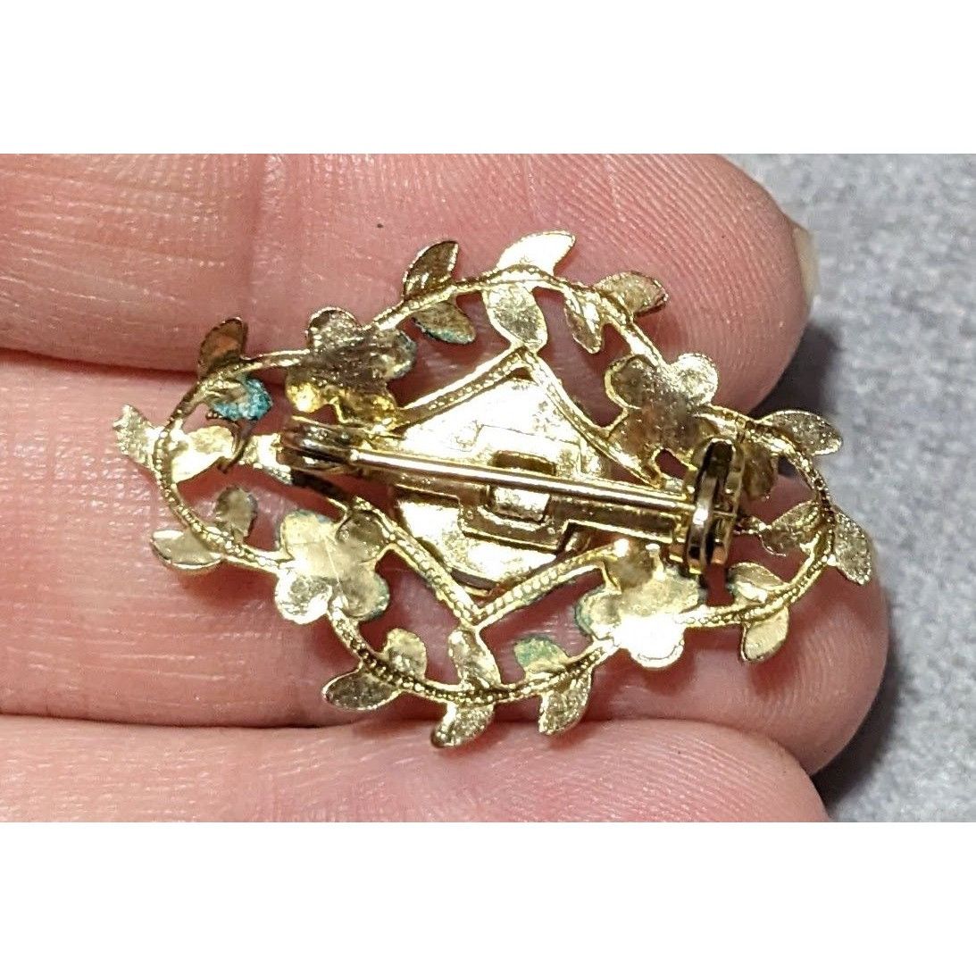 Other Vintage Mother Of Pearl Gold Floral Brooch Size ONE SIZE - 6 Thumbnail