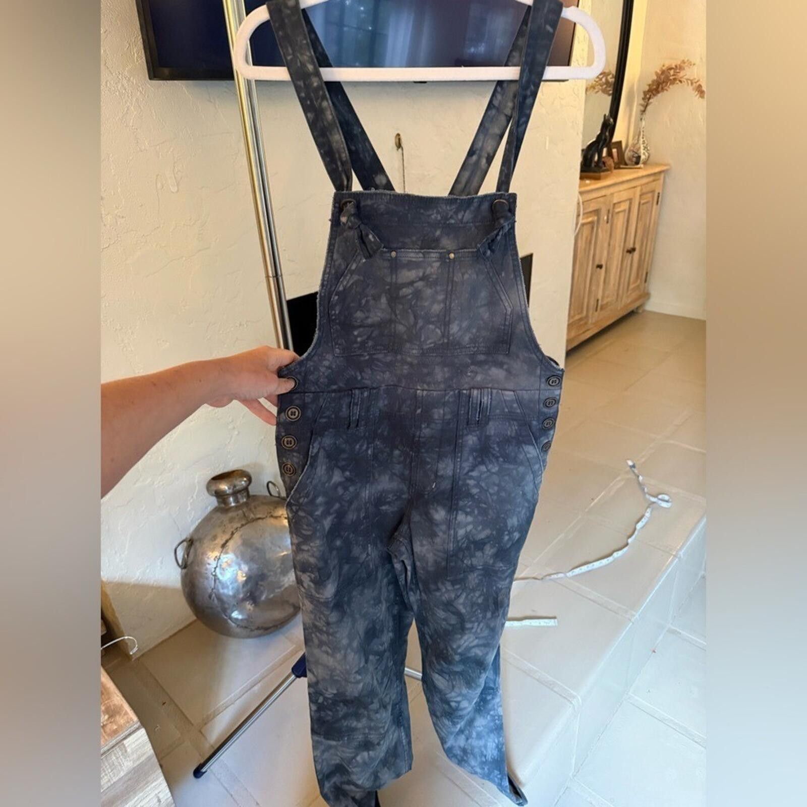 Anthropologie Anthro NWT The Wanderer Tie Dye Denim Overalls Size 27 Size 27" / US 4 / IT 40 - 8 Thumbnail