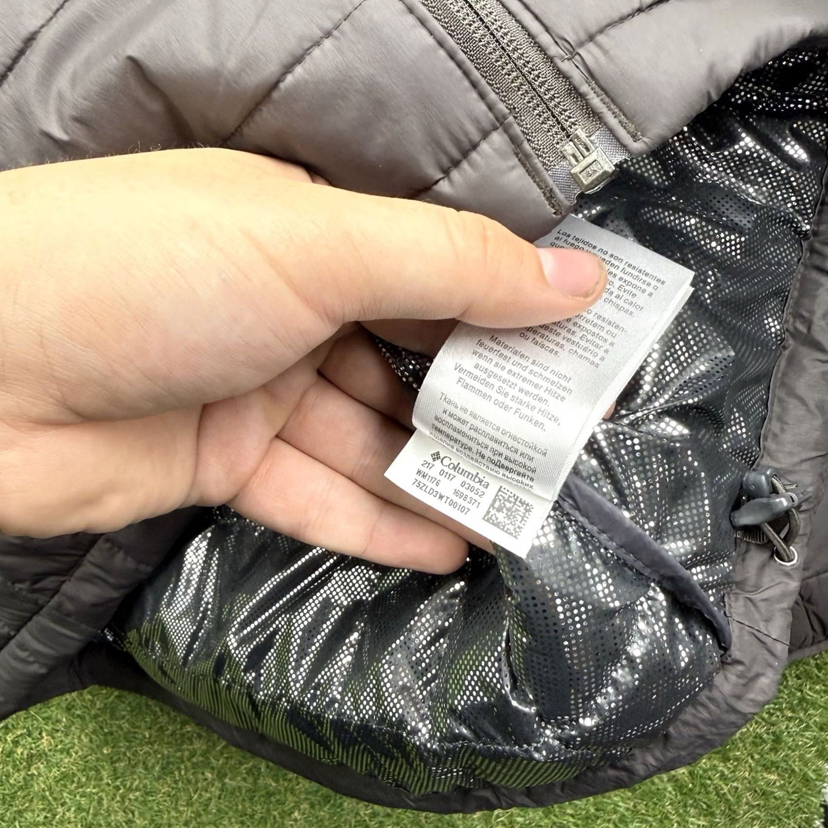 Vintage Columbia Omni-Heat Turbo Down Jacket Mens Large 740TD Black Zip Up Puffer Hooded Outerwear Size US L / EU 52-54 / 3 - 7 Thumbnail