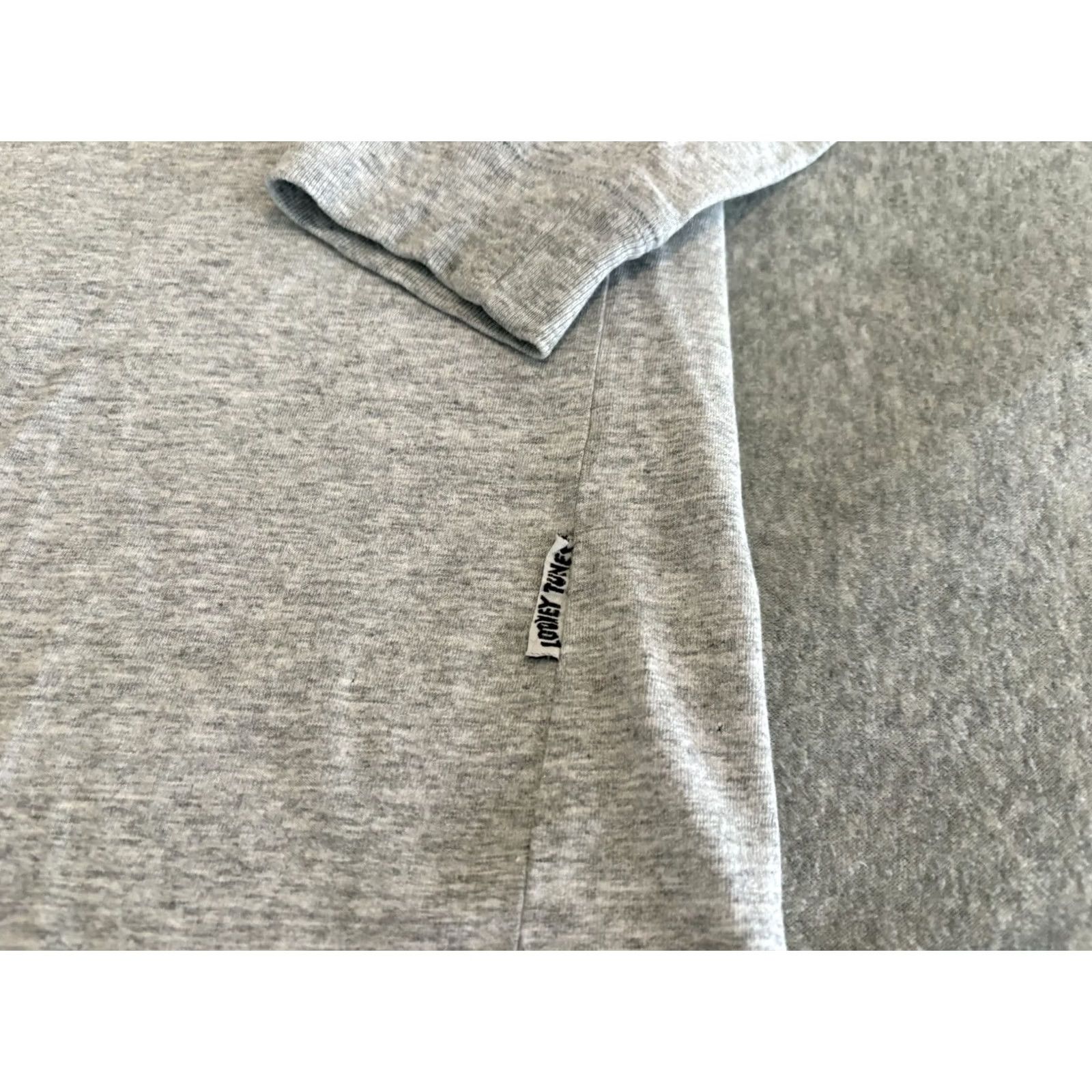 Vintage VINTAGE Acme Looney Tunes Long Sleeve Shirt Bugs Bunny Daffy Duck Large Gray 1990s Men's T-Shirt Size US L / EU 52-54 / 3 - 5 Thumbnail