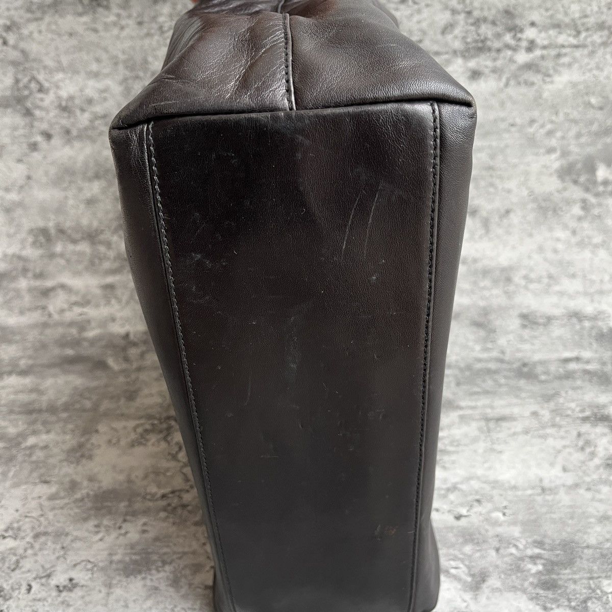 Prada Vintage Prada Iconic Nappa Leather Top Hand-Bag Size ONE SIZE - 16 Thumbnail