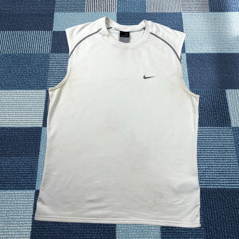Nike VINTAGE Nike Tank Top Mens Small White Sphere Dry Short Sleeve Swoosh Active Y2K Size US S / EU 44-46 / 1 - 1 Thumbnail