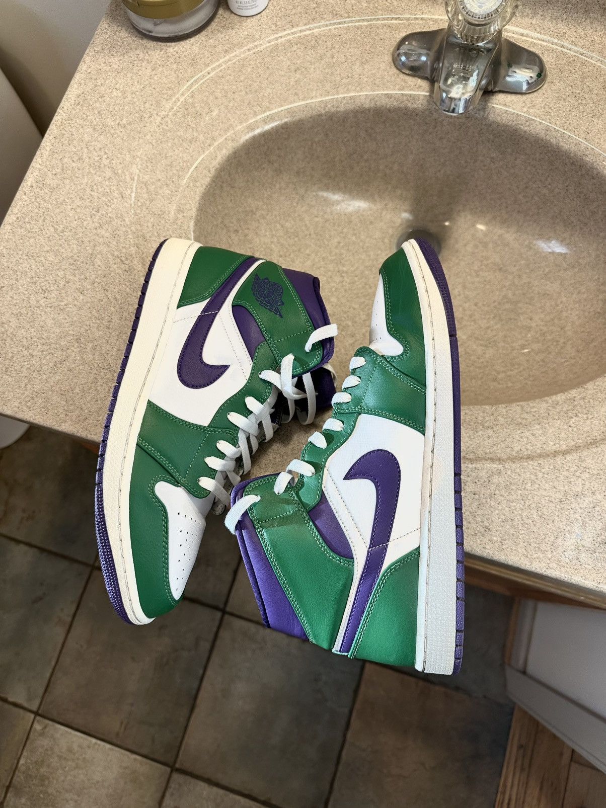Jordan Brand × Nike Jordan 1 Incredible Hulk Size US 11 / EU 44 - 7 Thumbnail
