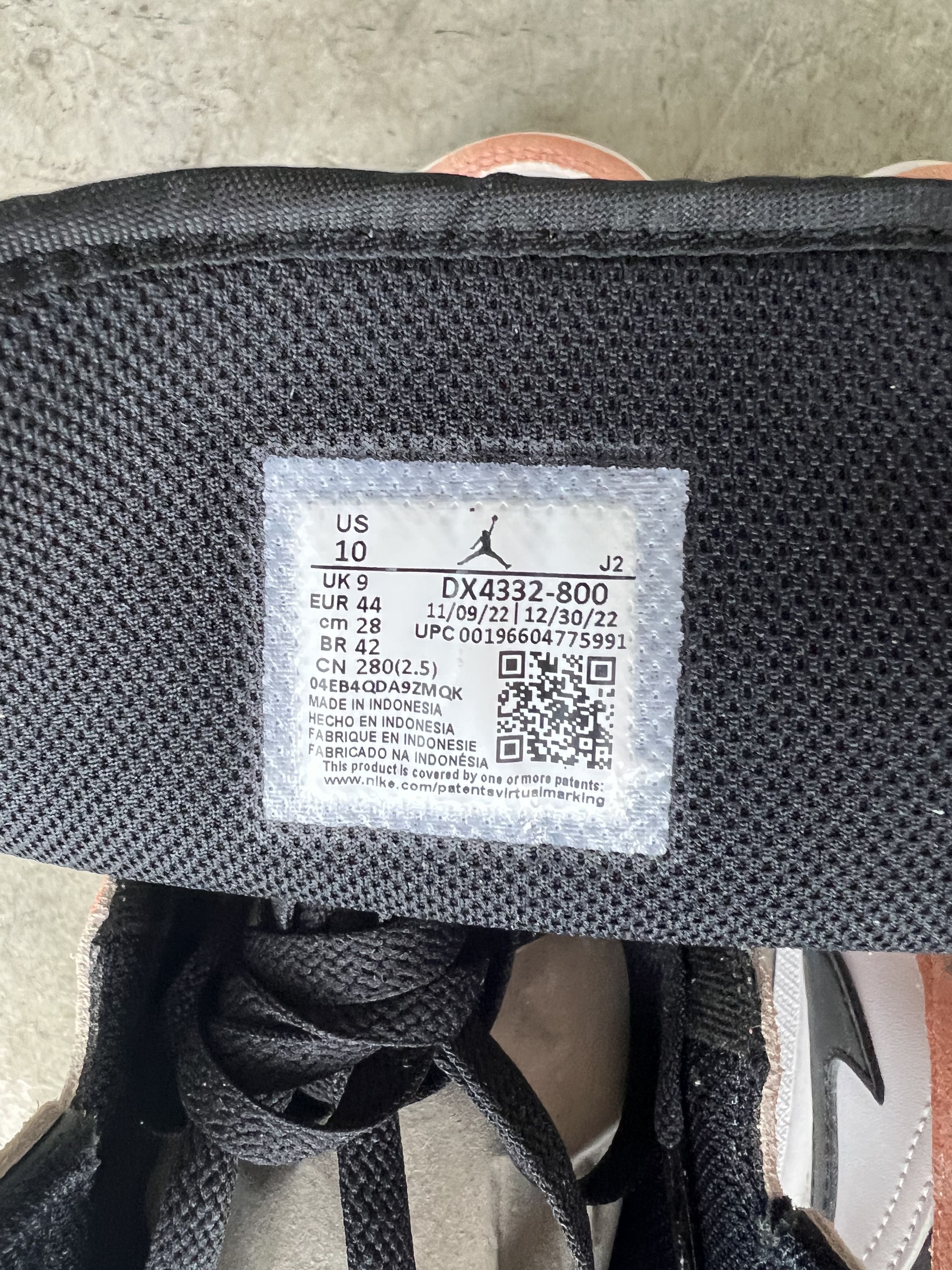 Jordan Brand × Nike Air Jordan 1 MID SE Size US 10 / EU 43 - 6 Thumbnail