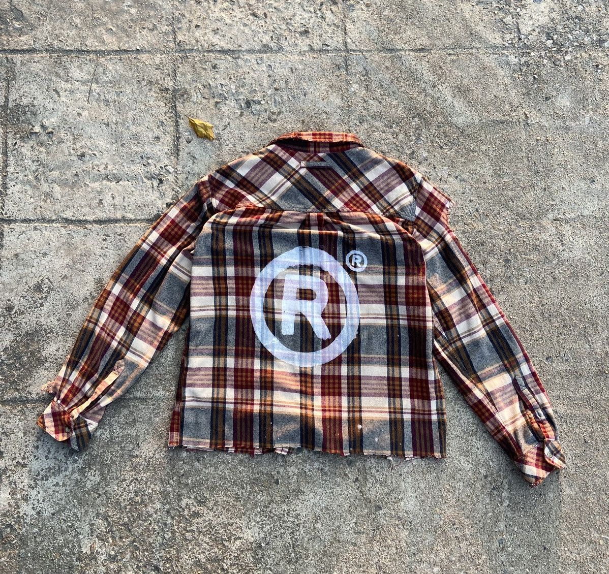 Vintage Distressed flannel shirt shadow plaid boxy fit Size US L / EU 52-54 / 3 - 2 Thumbnail