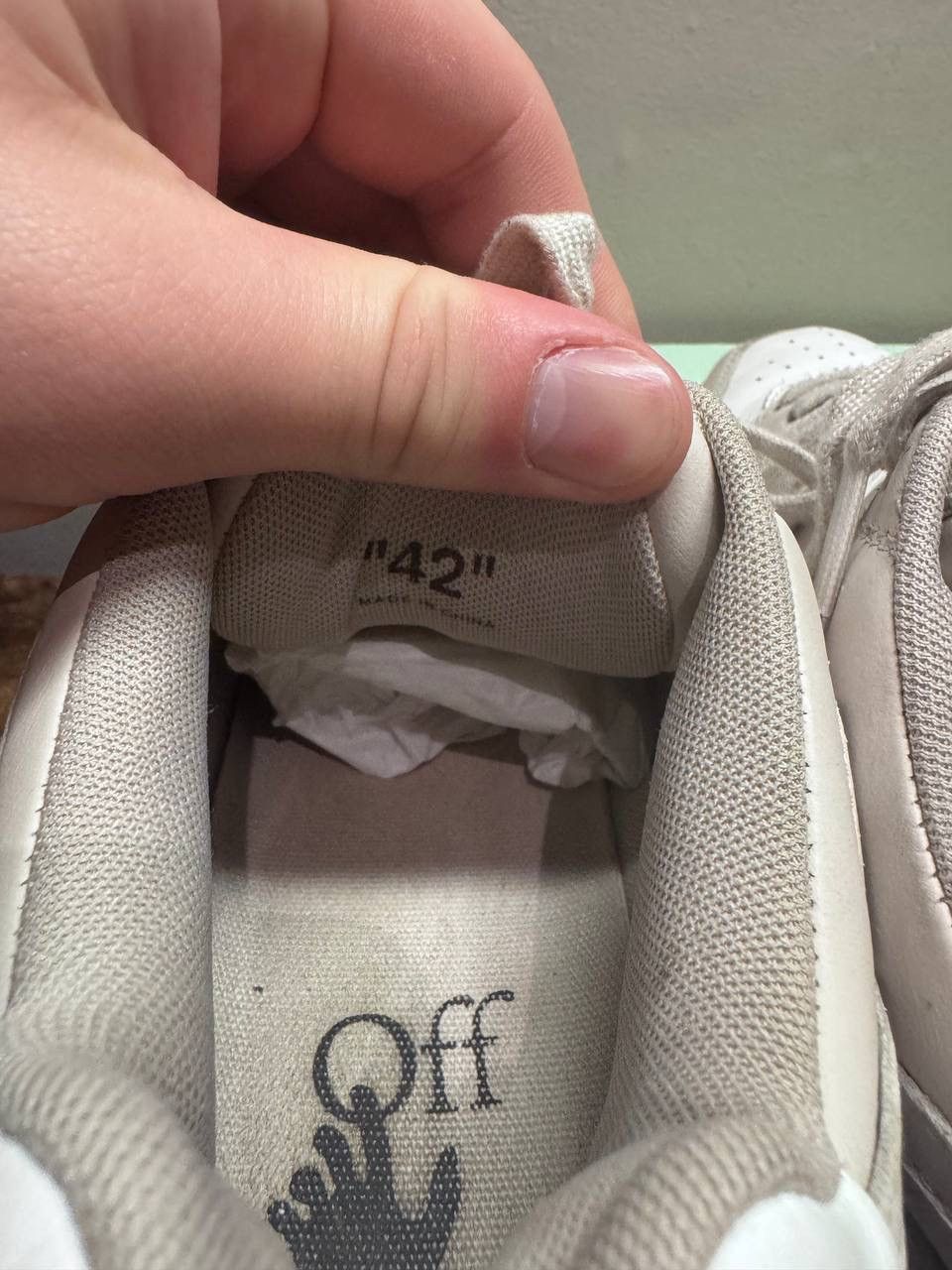 Off-White Off-White Out Of Office Sneakers Beige White EU 42 Leather Size US 9 / EU 42 - 6 Thumbnail
