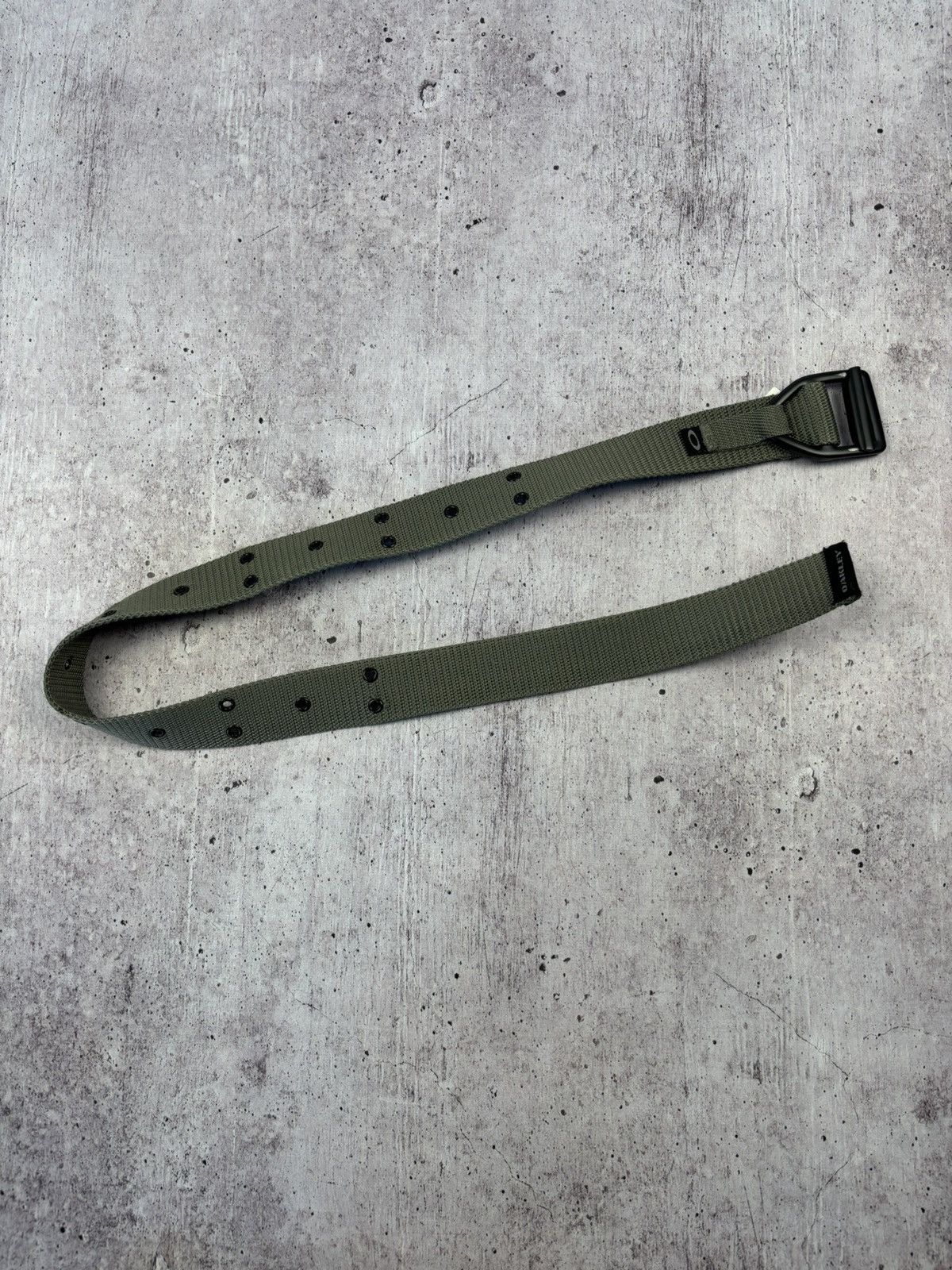 Oakley Oakley vintage small belt Size ONE SIZE - 1 Thumbnail