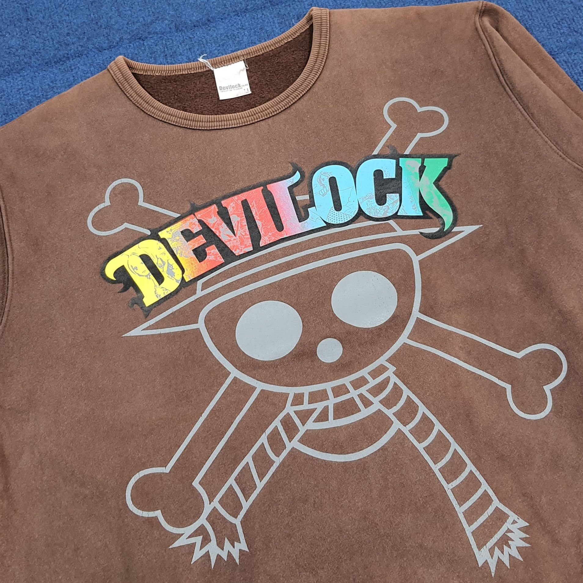 Devilock Vintage Anime One Piece Straw Hat Pirates Sweatshirt C295N13 Size US M / EU 48-50 / 2 - 2 Thumbnail