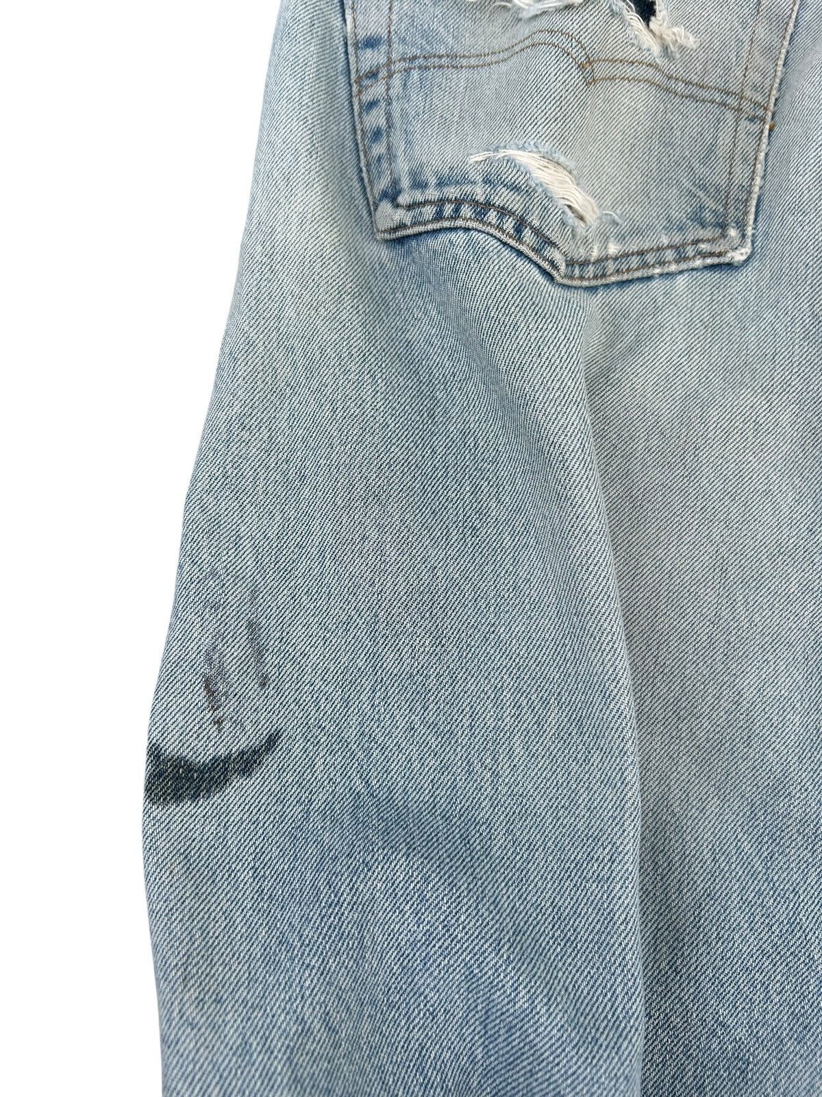 Levi's 80's THRASHED Levi's 524 Reconstructed Repair Denim Size US 34 / EU 50 - 15 Thumbnail