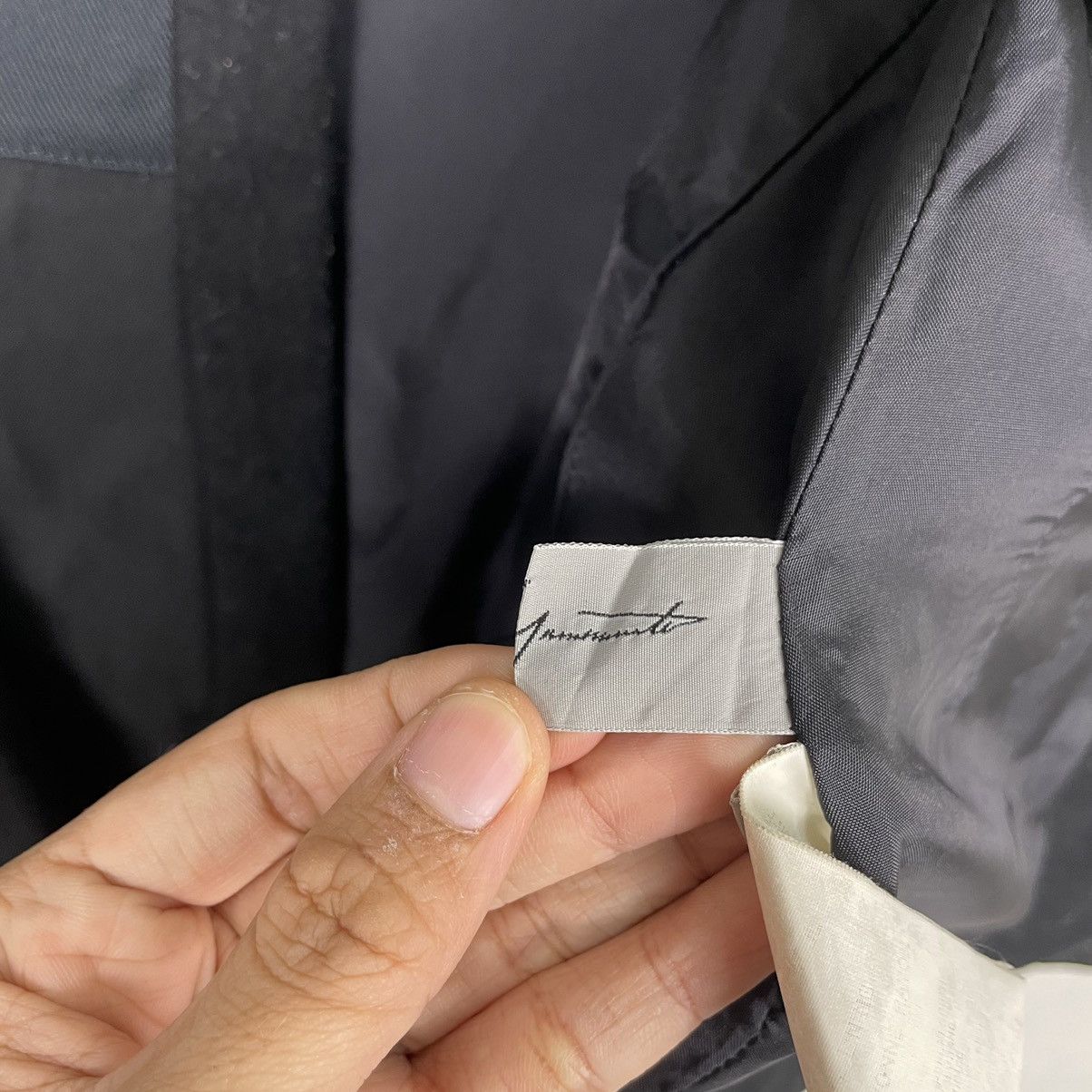 Yohji Yamamoto 💥AW04 YOHJI YAMAMOTO BUTTONLESS RUNAWAY JACKET Size S / US 4 / IT 40 - 15 Thumbnail