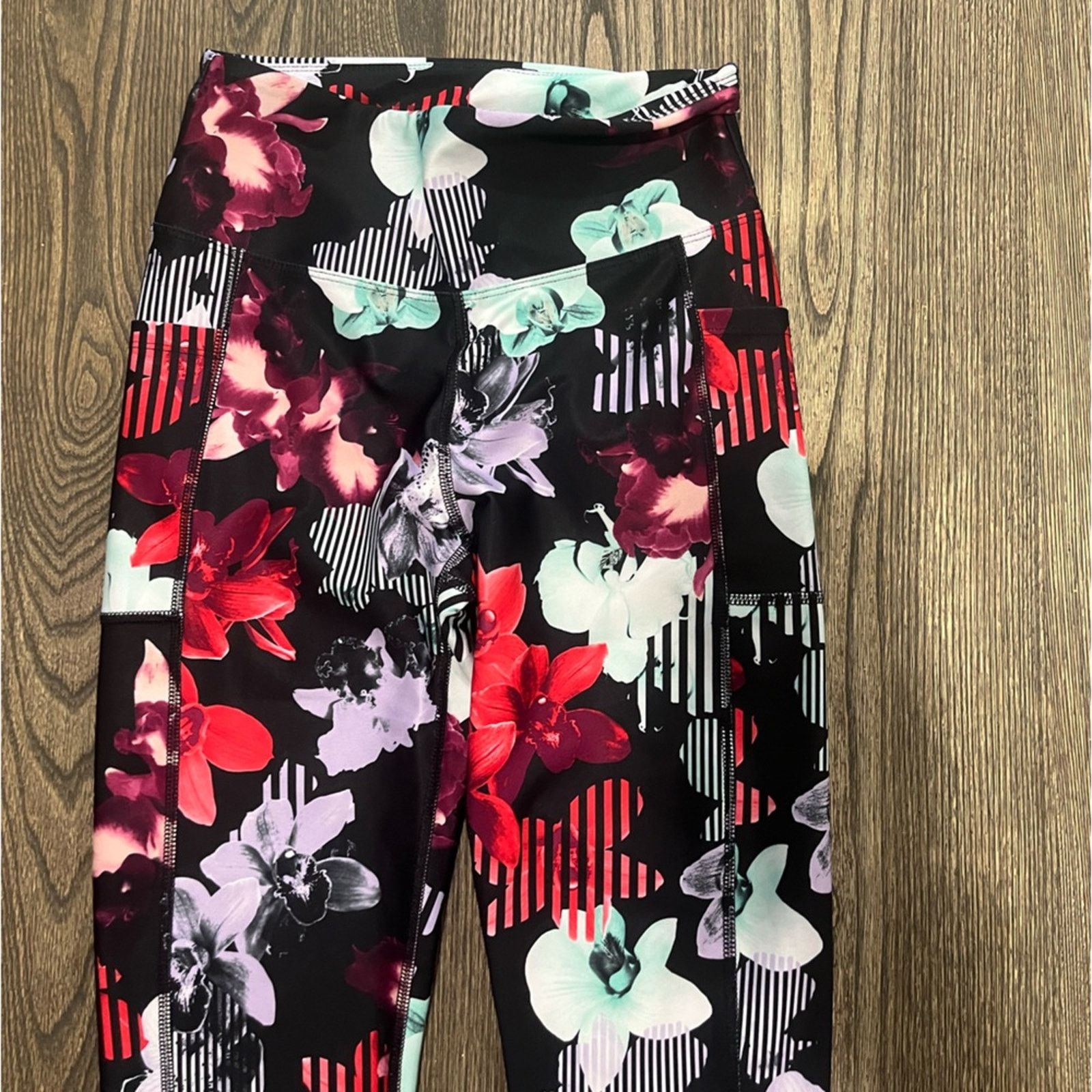 Bally Bally Women Total Fitness High Rise Mid-Calf Legging M Size 30" / US 8 / IT 44 - 2 Thumbnail