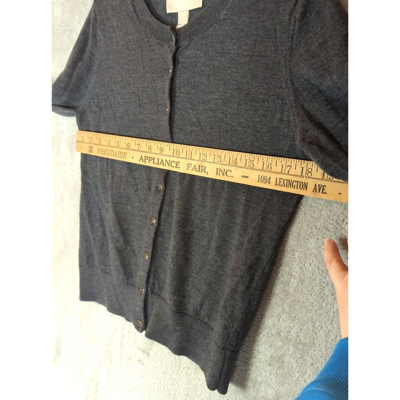 Banana Republic Banana Republic Merino Wool Cardigan Sweater Womens L Petite Gray Crew Neck Long Sleeve Button Solid Vintage No Size L / US 10 / IT 46 - 6 Thumbnail