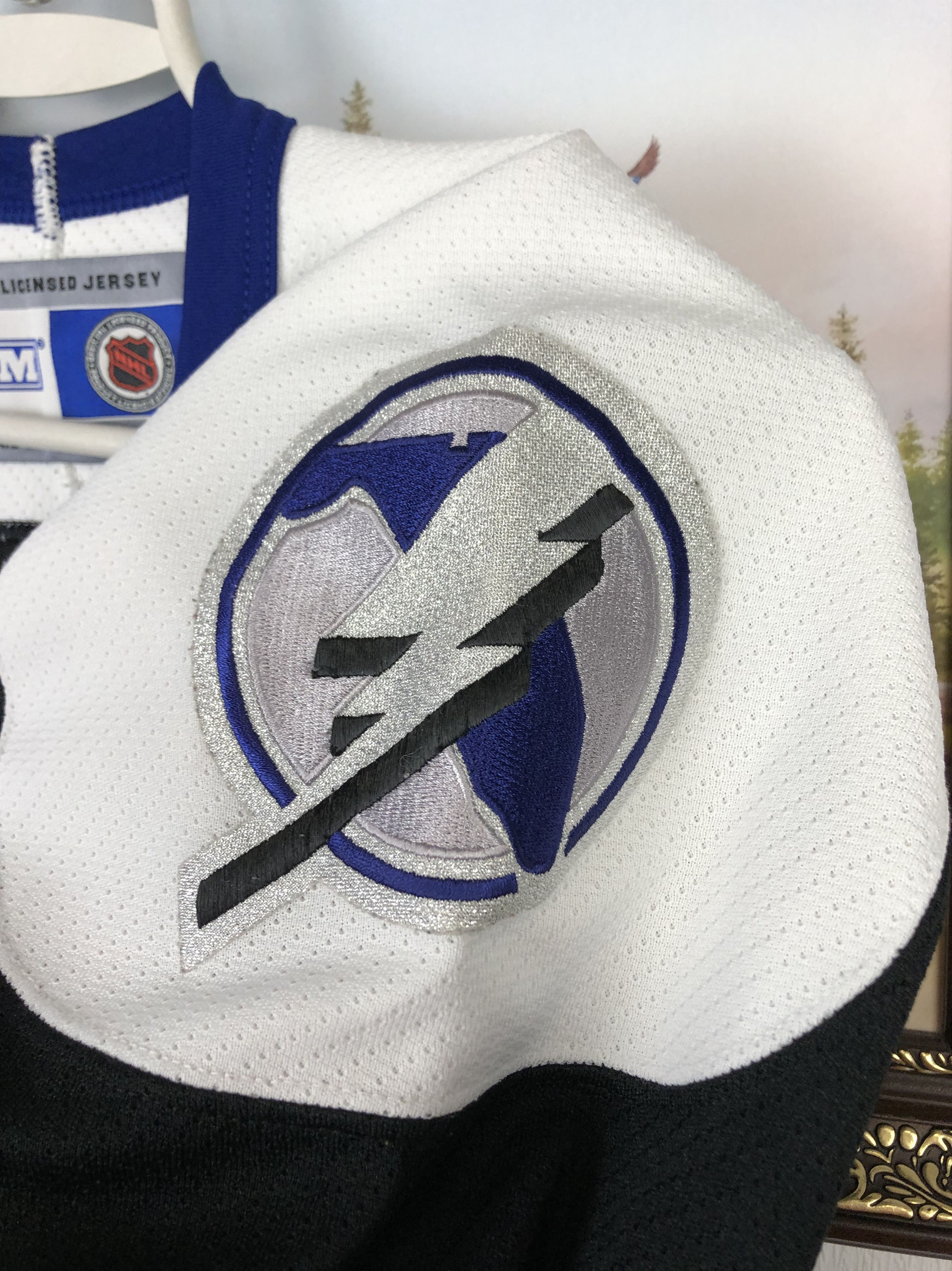 Ccm Vintage Tampa Bay Lightning Authentic NHL Hockey Jersey Size US M / EU 48-50 / 2 - 5 Thumbnail