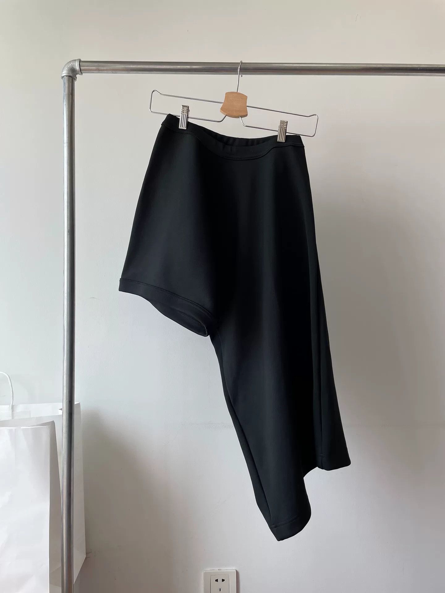 Comme des Garcons Comme des Garçons Asymmetric Wide-Leg Pants Size 26" / US 2 / IT 38 - 1 Thumbnail