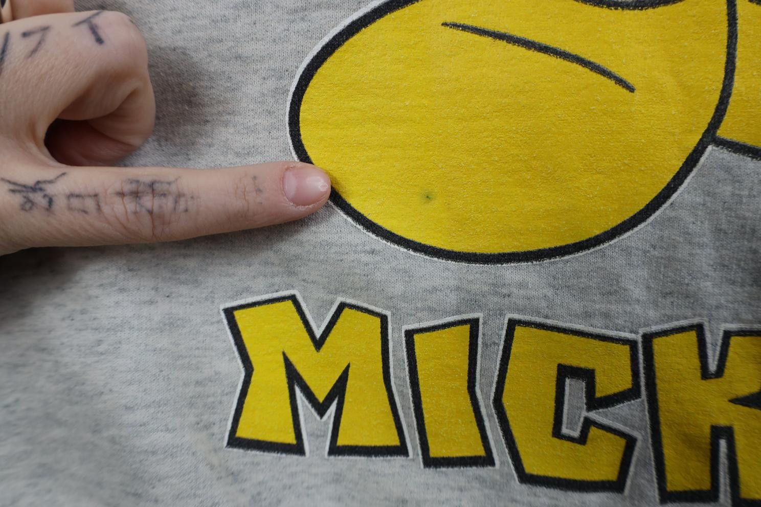Disney Vintage 90s Disney Mickey Mouse Crewneck Sweatshirt Gray Size XL / US 12-14 / IT 48-50 - 5 Thumbnail