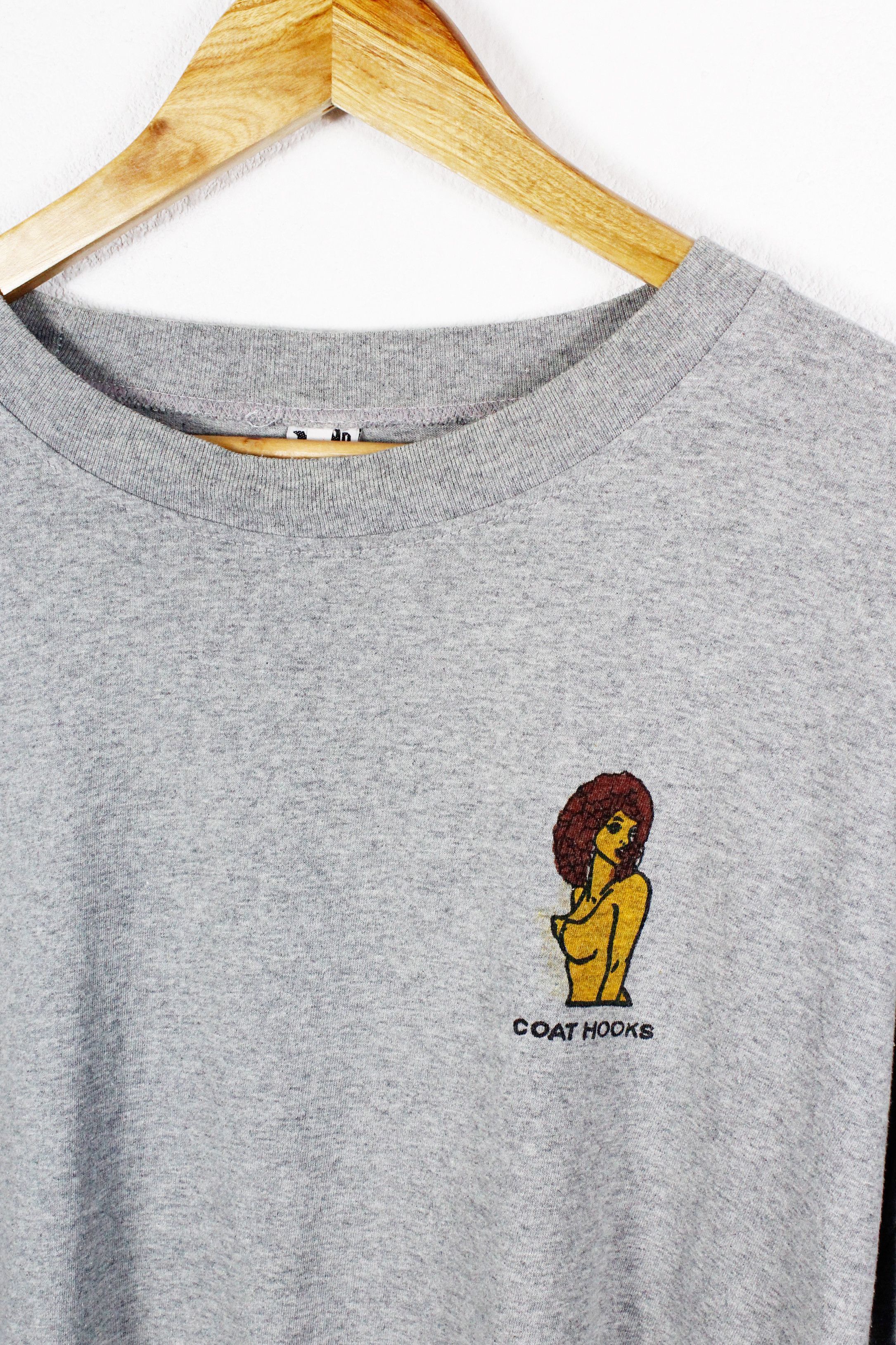 Vintage Vintage William Street Coat Hooks Humor Boobs Style Tee Size US XL / EU 56 / 4 - 2 Thumbnail