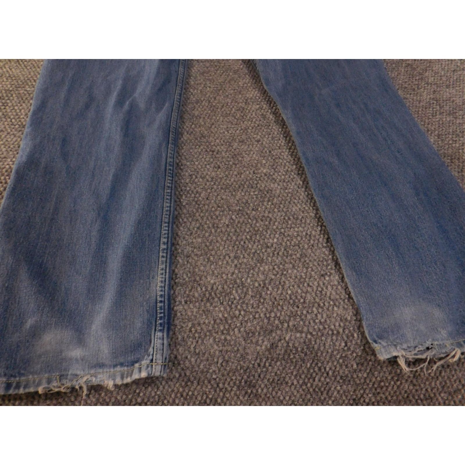 Sean John Sean John Jeans Mens 36x32 Denim Blue Light Wash Straight Leg 5-Pocket Logo Back Pockets Belt Leather Patch Womens? Actually Mens. Size US 36 / EU 52 - 7 Thumbnail