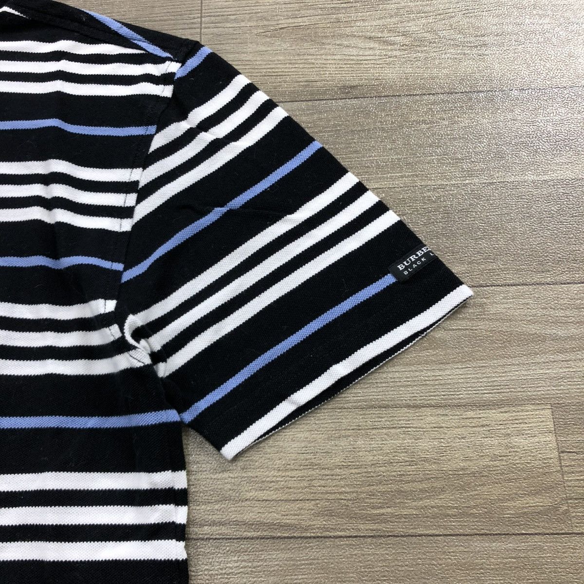 Burberry Vintage Burberry Black Label Polo T-shirt Stripe Luxury Size US S / EU 44-46 / 1 - 5 Thumbnail