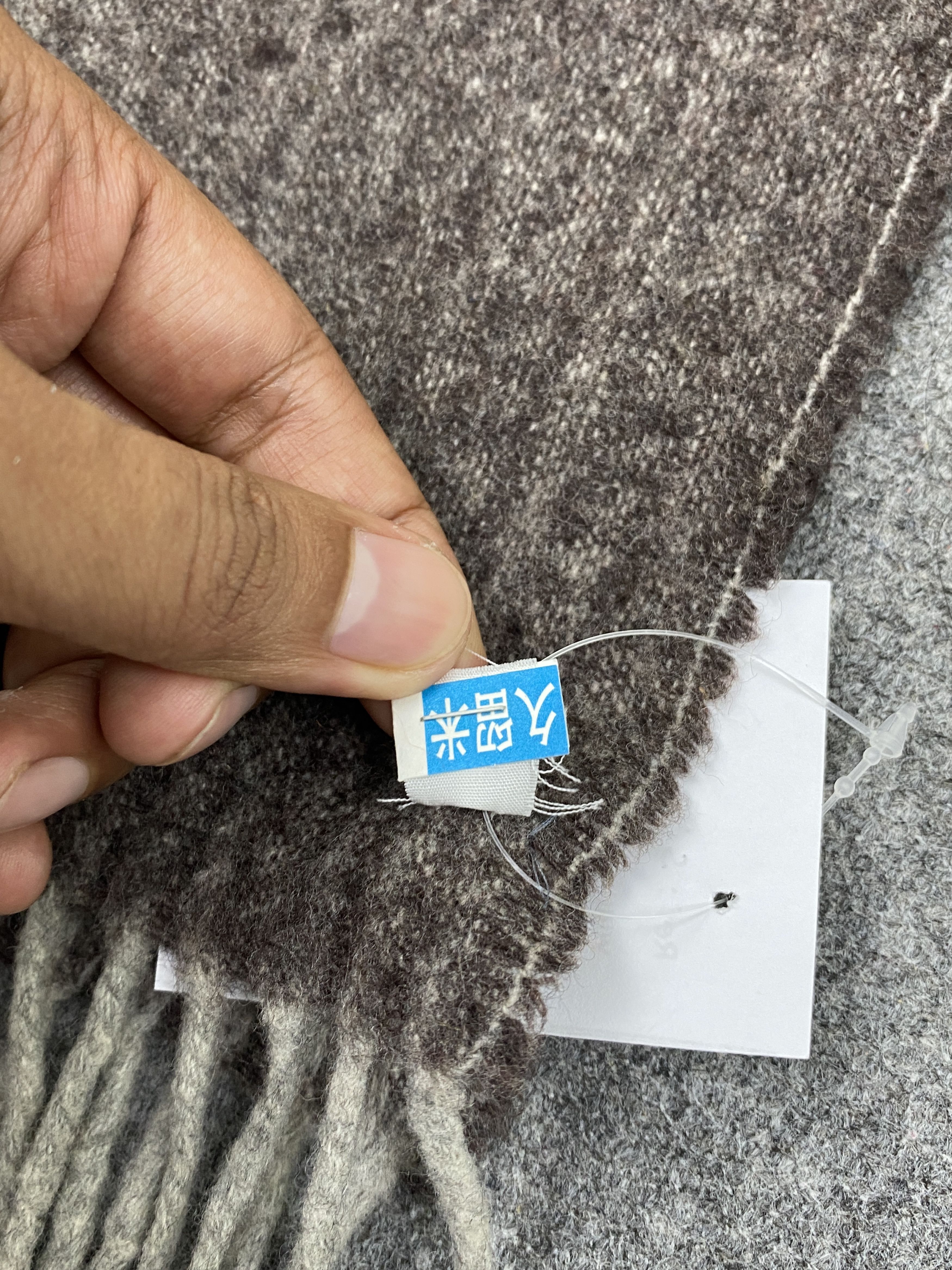 Calvin Klein Vintage Calvin Klein Scarf / Muffler / Wool - SC0291 Size ONE SIZE - 9 Thumbnail