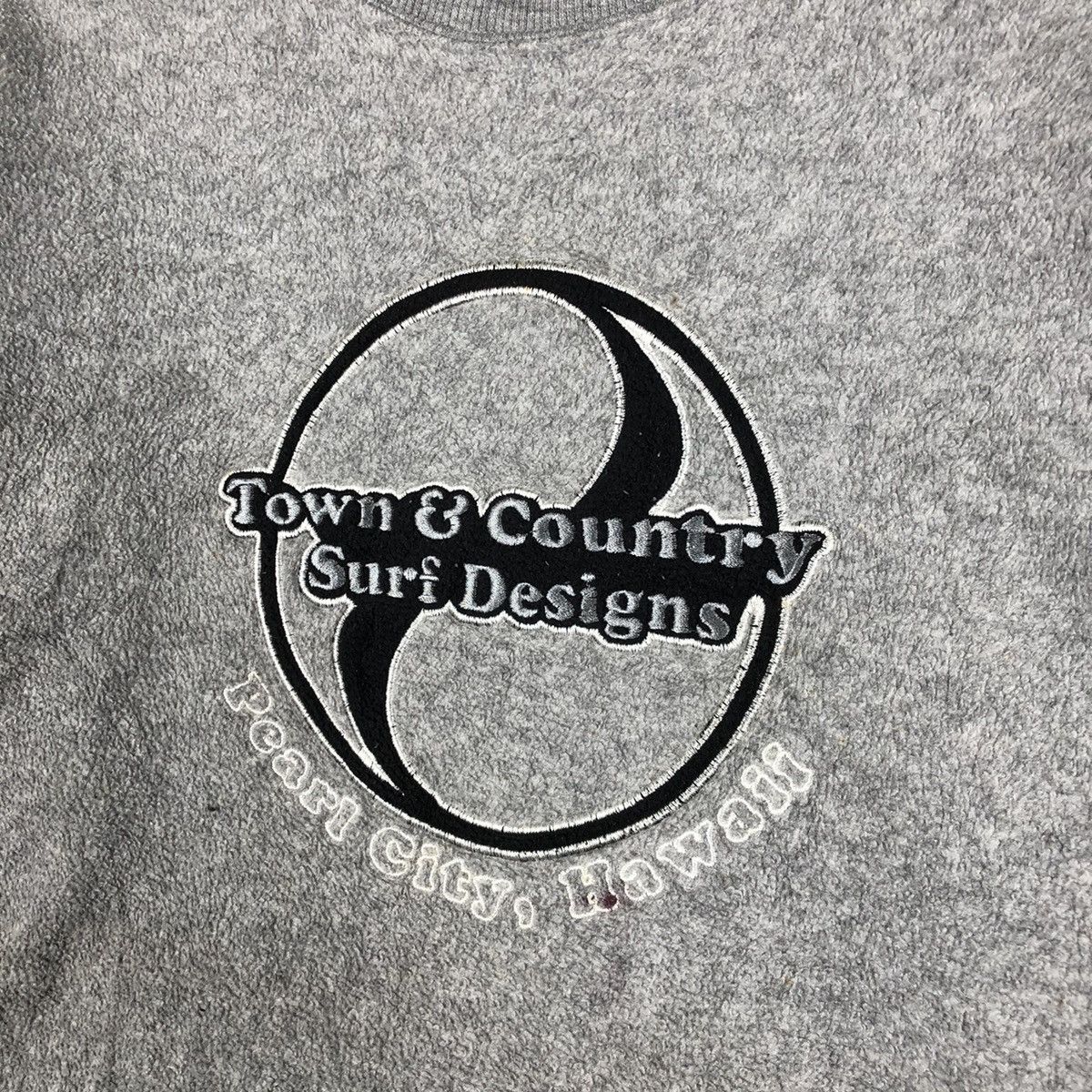 Vintage TOWN & COUNTRY Surf Design Big Logo Fleece Sweatshirt Size US M / EU 48-50 / 2 - 5 Thumbnail