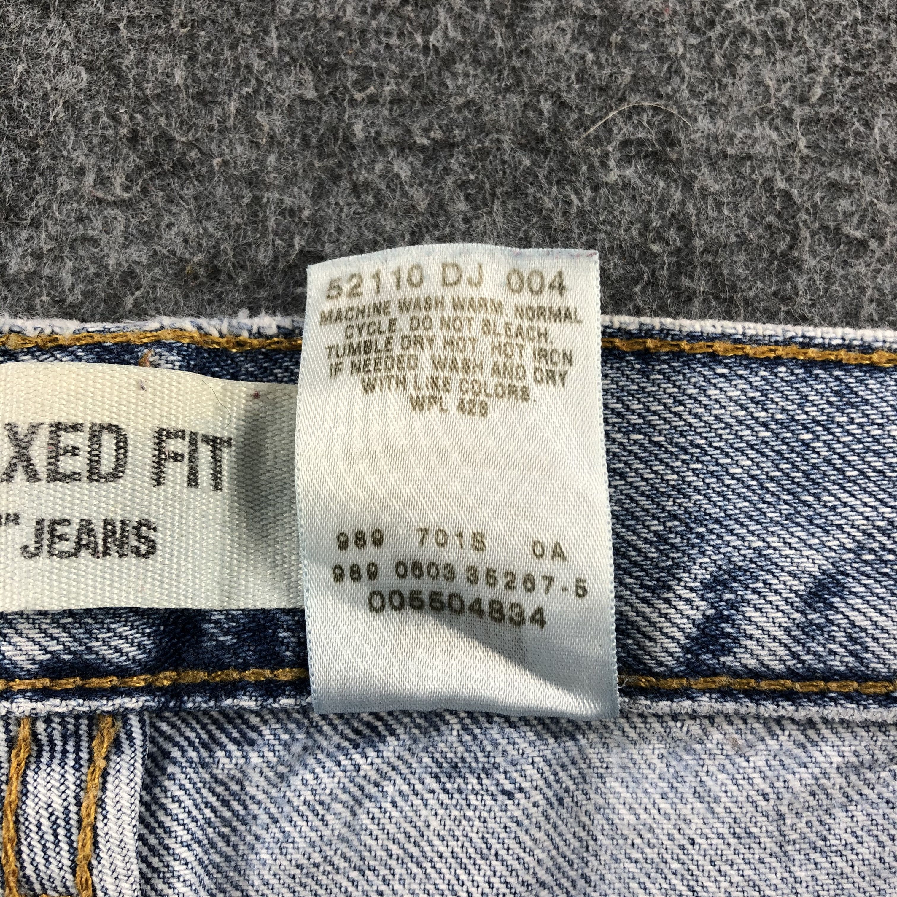 Levi's Vintage Blue Wash Levis 550 Jeans-J1620 Size US 39 - 15 Thumbnail