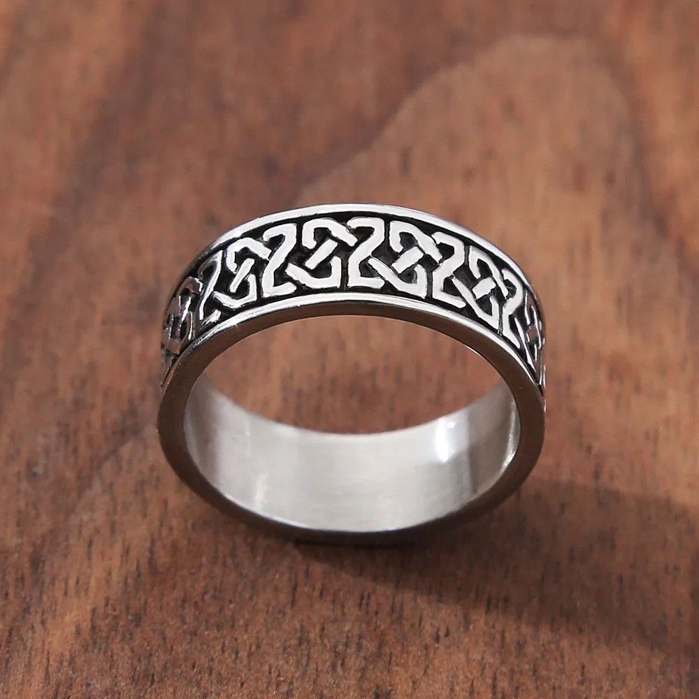 Jewelry Celtics Knot Ring Size ONE SIZE - 6 Thumbnail