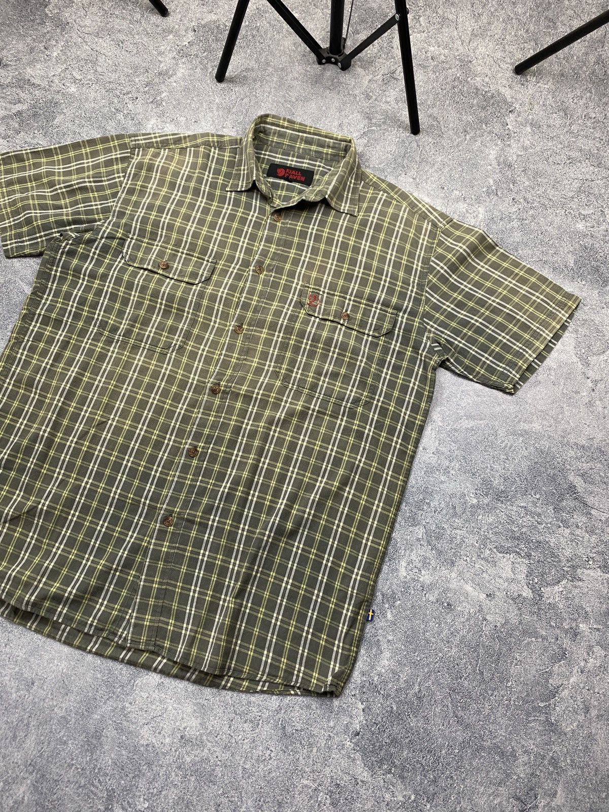 Fjallraven × Vintage Fjallraven Short Sleeve Button Up Faded T-shirt Check Tee Size US L / EU 52-54 / 3 - 3 Thumbnail