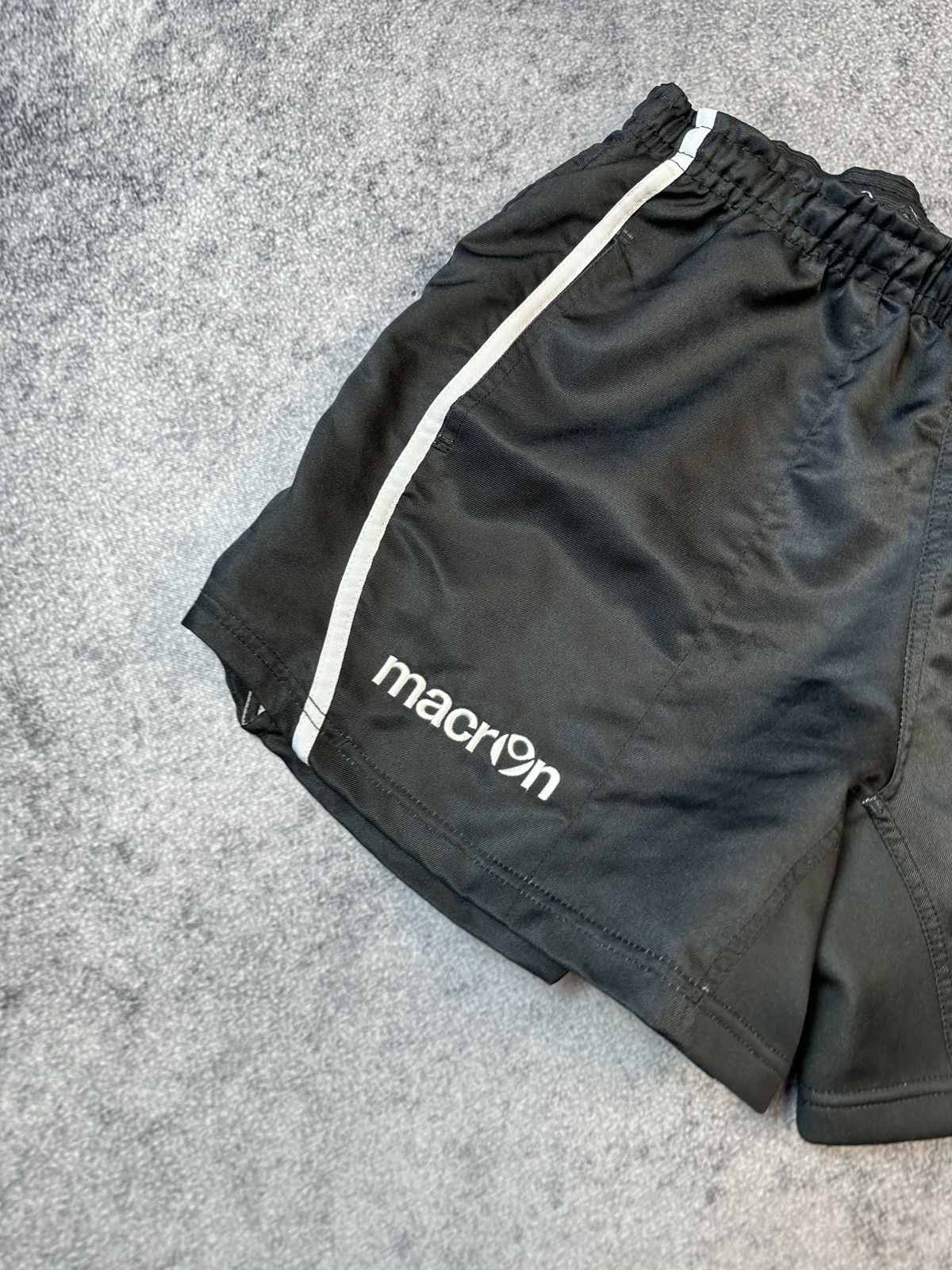 Macron × Vintage Vintage Macron Scotland Rugby Shorts Rare Vintage L Sports Size US 34 / EU 50 - 2 Thumbnail