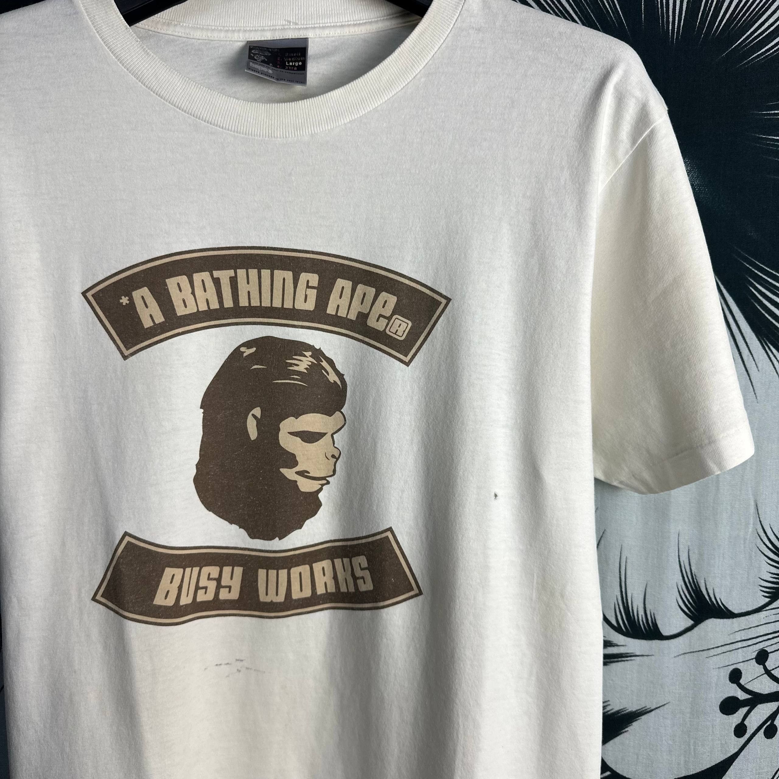 Bape Vintage Bape A Bathing Ape Busy Works T-Shirt Size US L / EU 52-54 / 3 - 10 Thumbnail