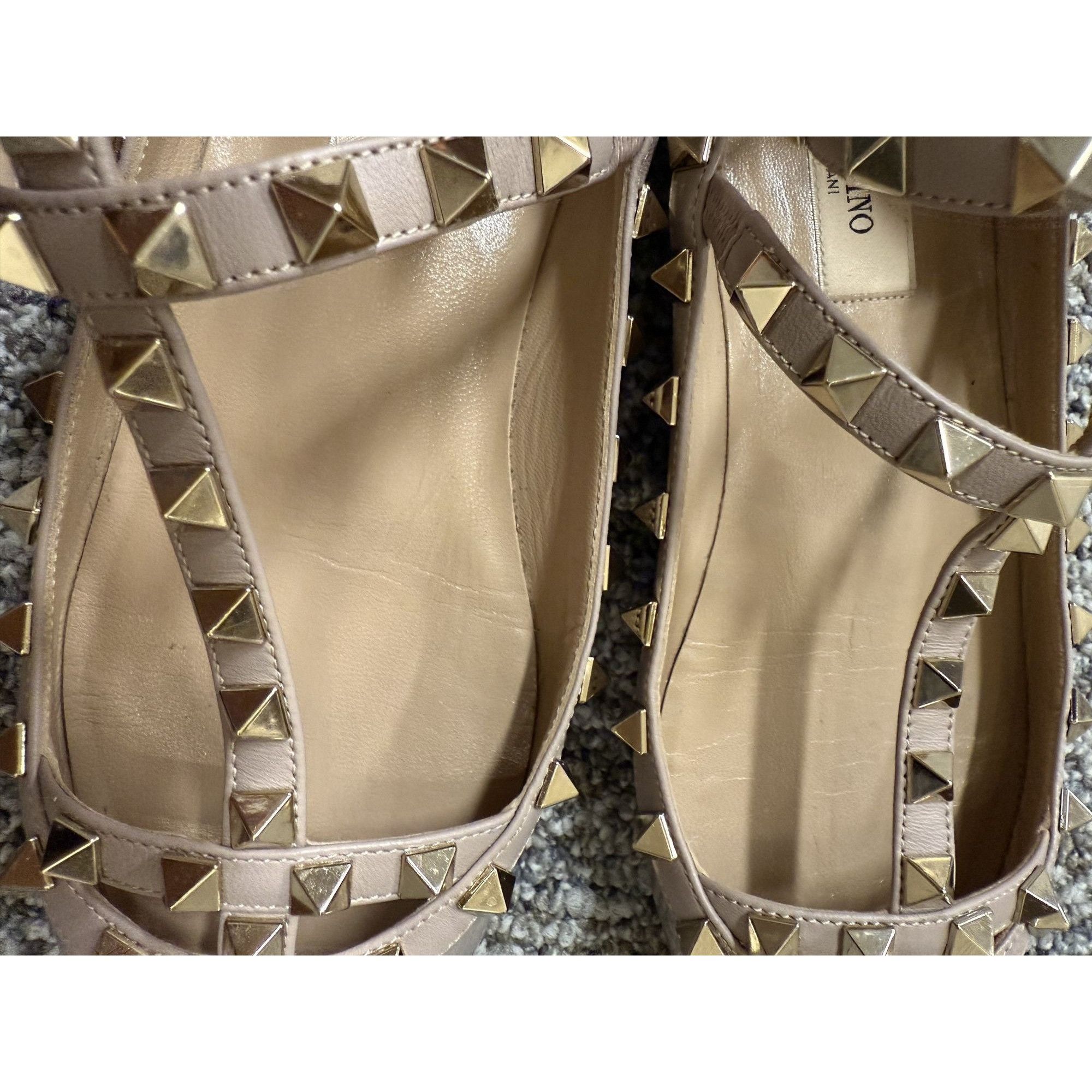 Valentino Valentino Garavani Rockstud Patent Leather Pointed-Toe Flats Size US 7 / IT 37 - 8 Thumbnail