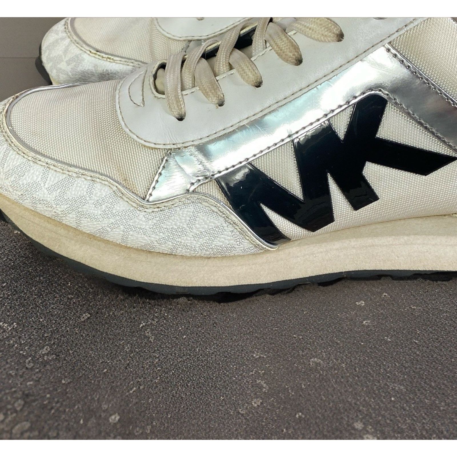 Michael Kors MICHAEL KORS Women's MADDY Two-Tone Logo Trainer Sneakers-9 Size US 9 / IT 39 - 9 Thumbnail