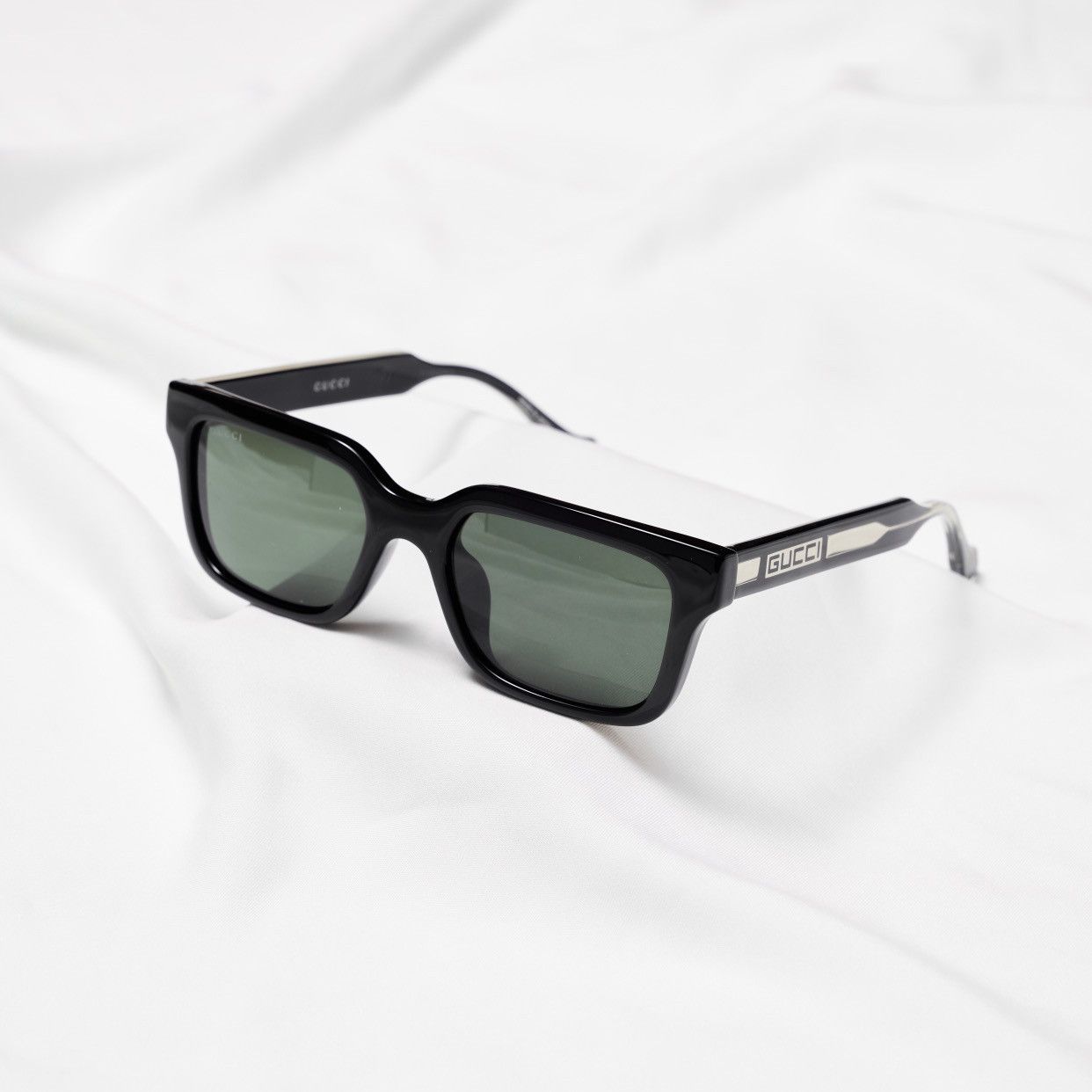 Gucci GUCCI GG1732SK 001 SUNGLASSES Size ONE SIZE - 1 Thumbnail
