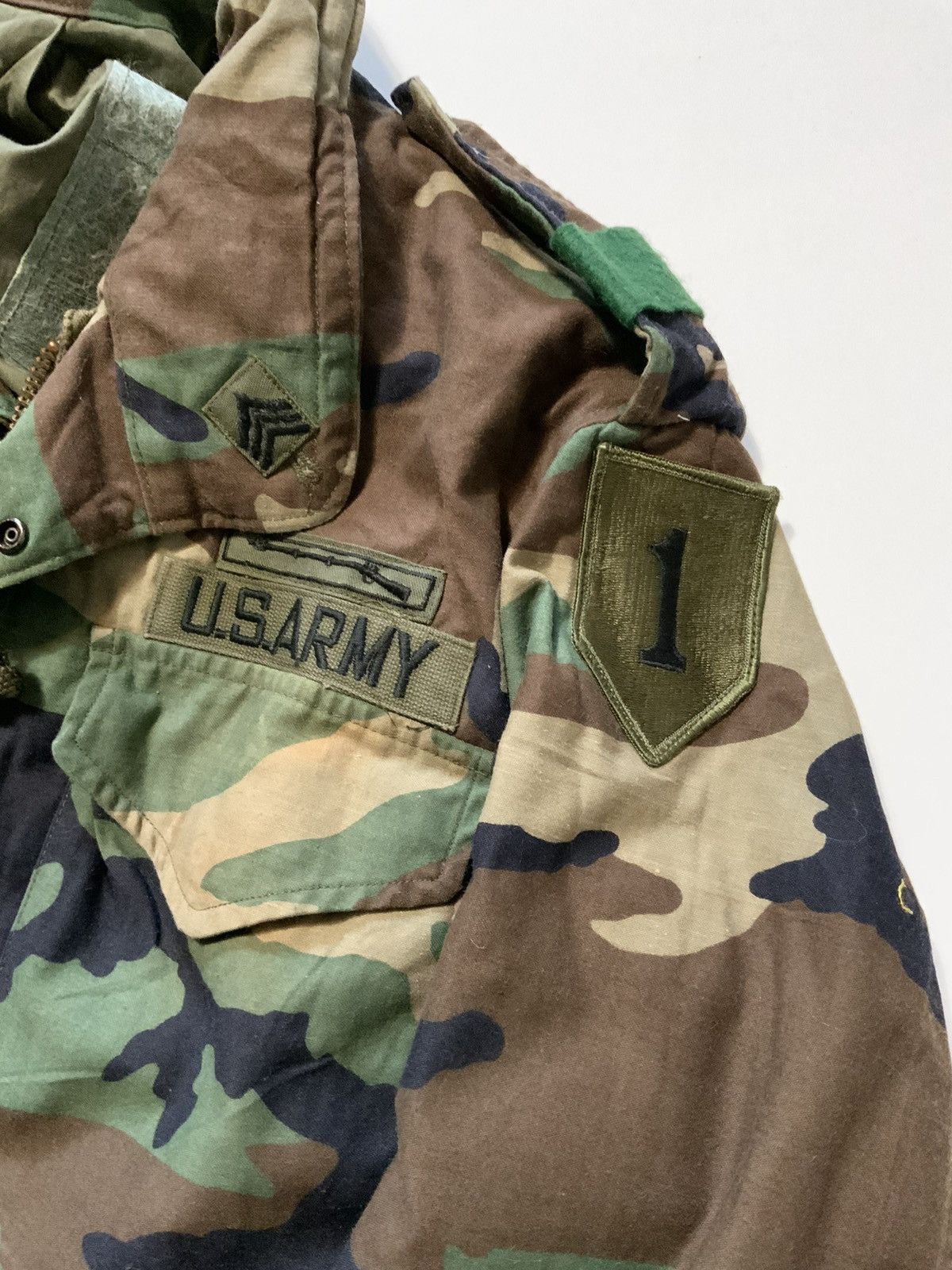 Vintage Vintage US Army Woodland Camo 1st Infantry Field Jacket Size US S / EU 44-46 / 1 - 6 Thumbnail