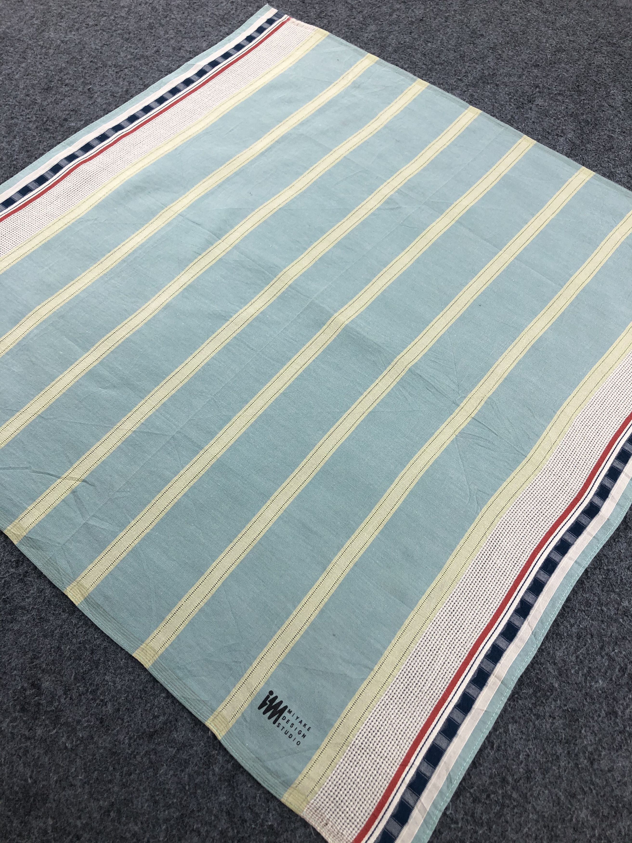 Issey Miyake Issey Miyake Handkerchief / Bandana / Neckerchief Size ONE SIZE - 4 Thumbnail