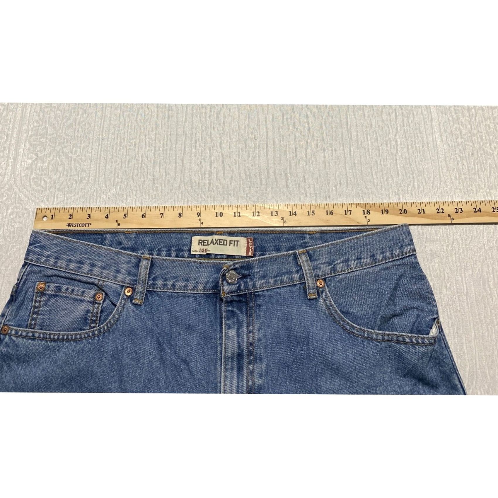 Levi's VINTAGE Levi’s 550 Jeans Men 40x30 Blue Denim Relaxed Fit Straight 5-Pocket Logo Mens Size US 40 / EU 56 - 4 Thumbnail