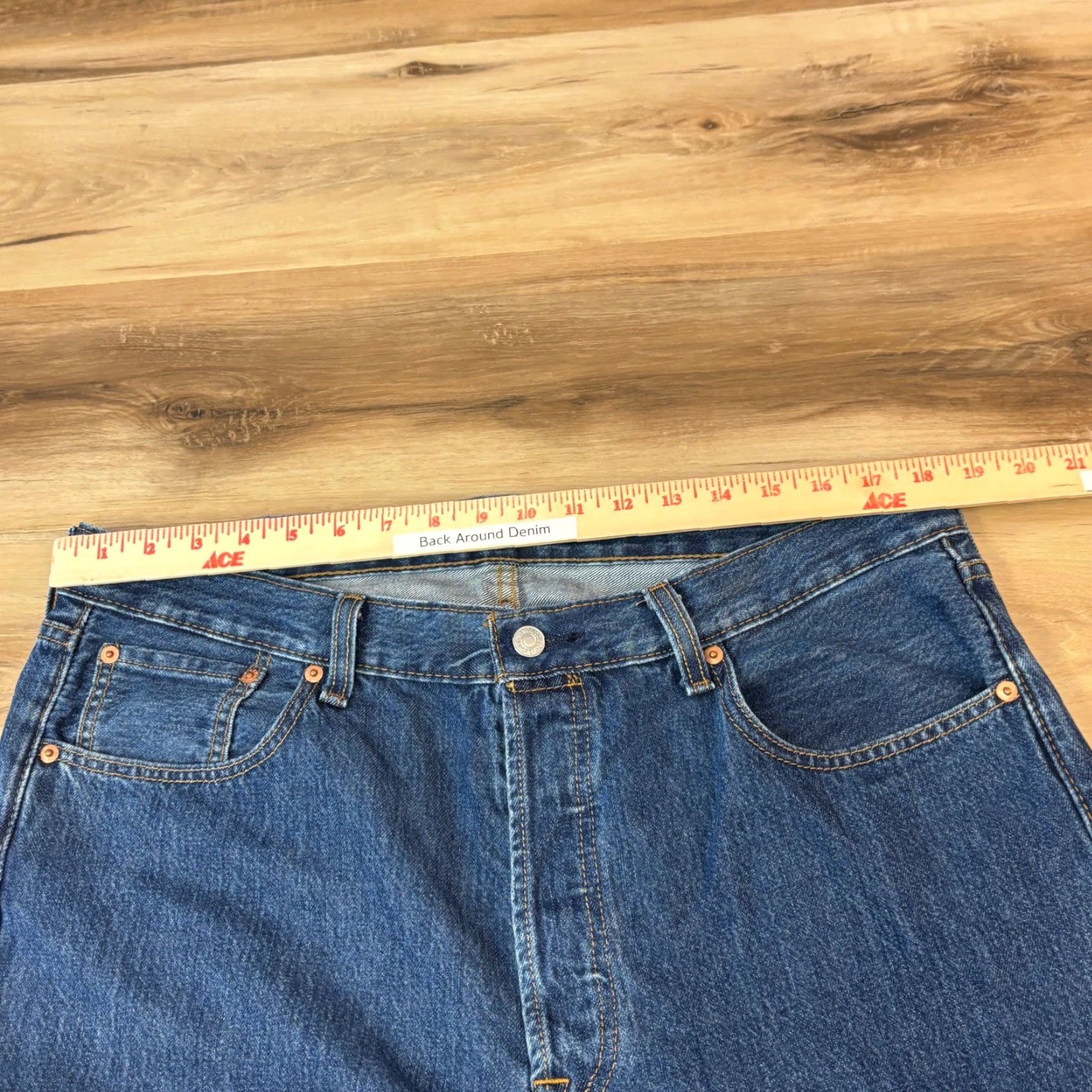 Levi's VINTAGE Levi's 501 Jeans Mens W38 L29 Blue Denim Button Fly Straight Leg Size US 38 / EU 54 - 4 Thumbnail