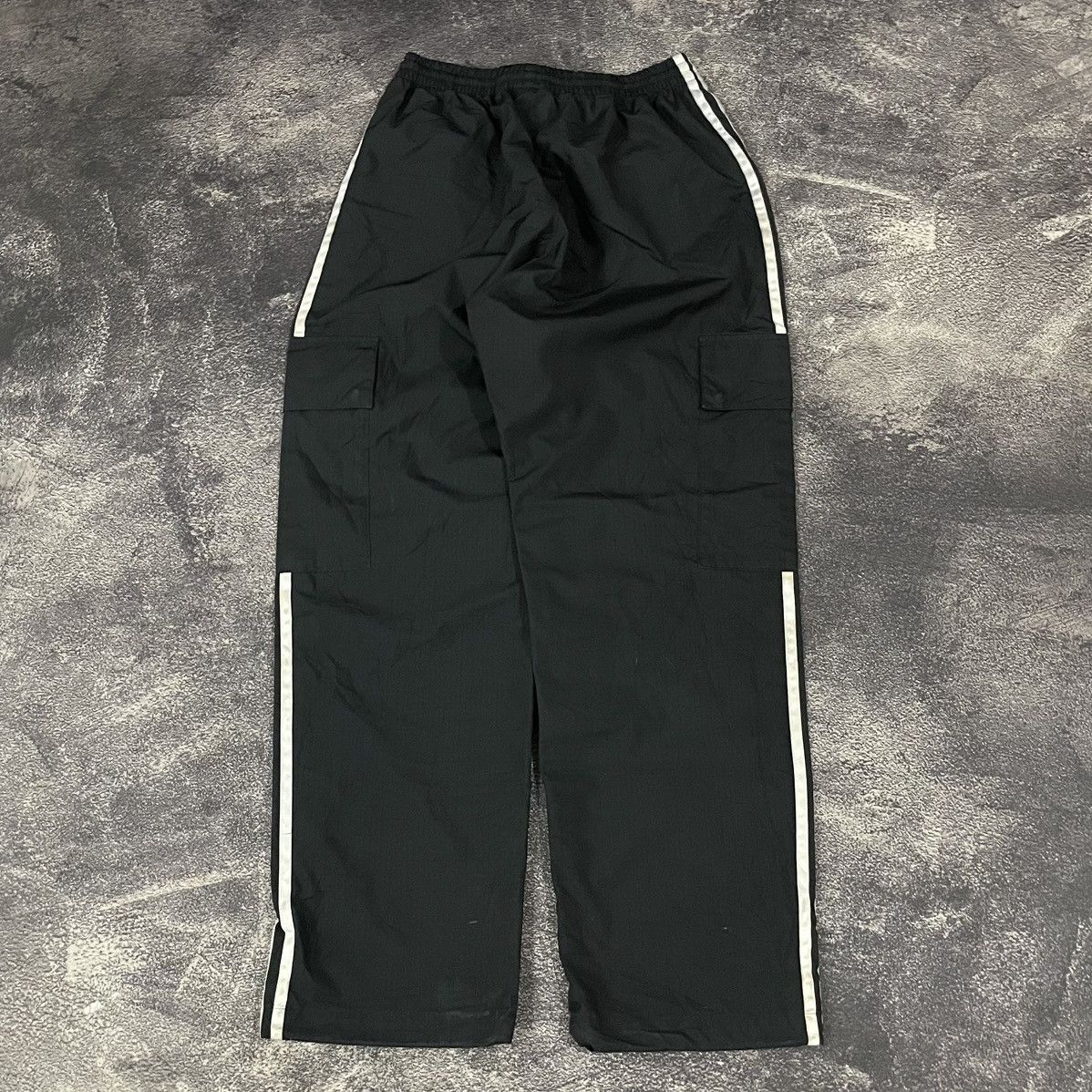 Issey Miyake × Japanese Brand × Yohji Yamamoto Adidas primeblue cargo trackpants Size US 34 / EU 50 - 2 Thumbnail