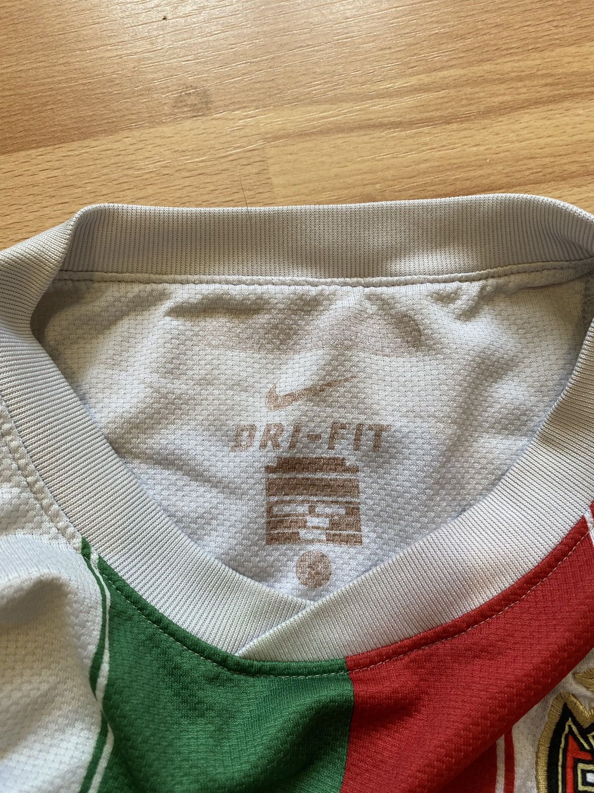 Nike FPF Portugal Men’s Nike Dri-Fit 2010 Soccer Football Jersey Size US S / EU 44-46 / 1 - 4 Thumbnail